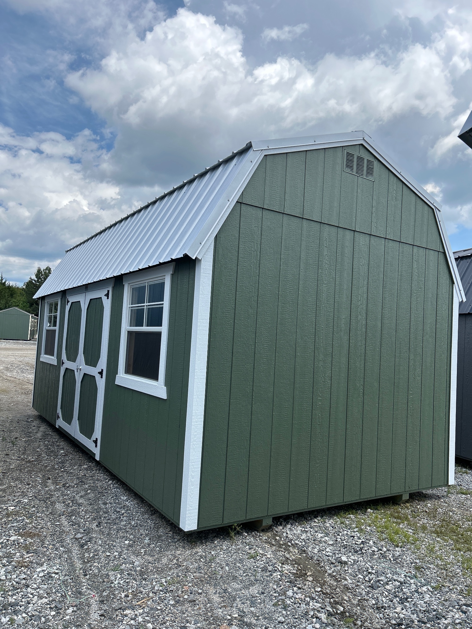 Lofted Barn - 10x20