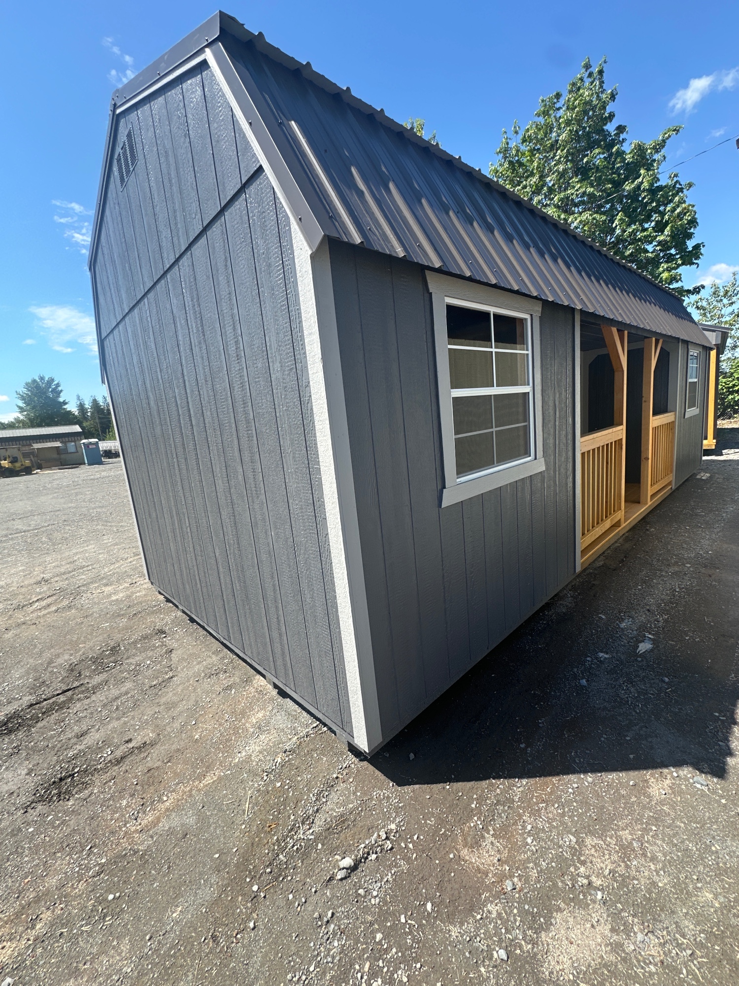 Lofted Barn Center Porch - 12x28