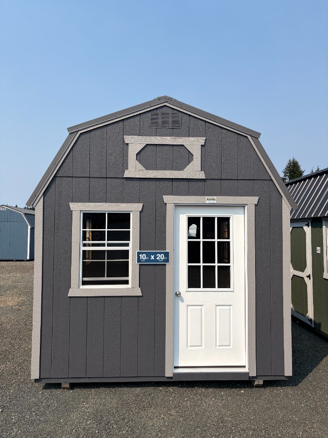 Lofted Barn - 10x20