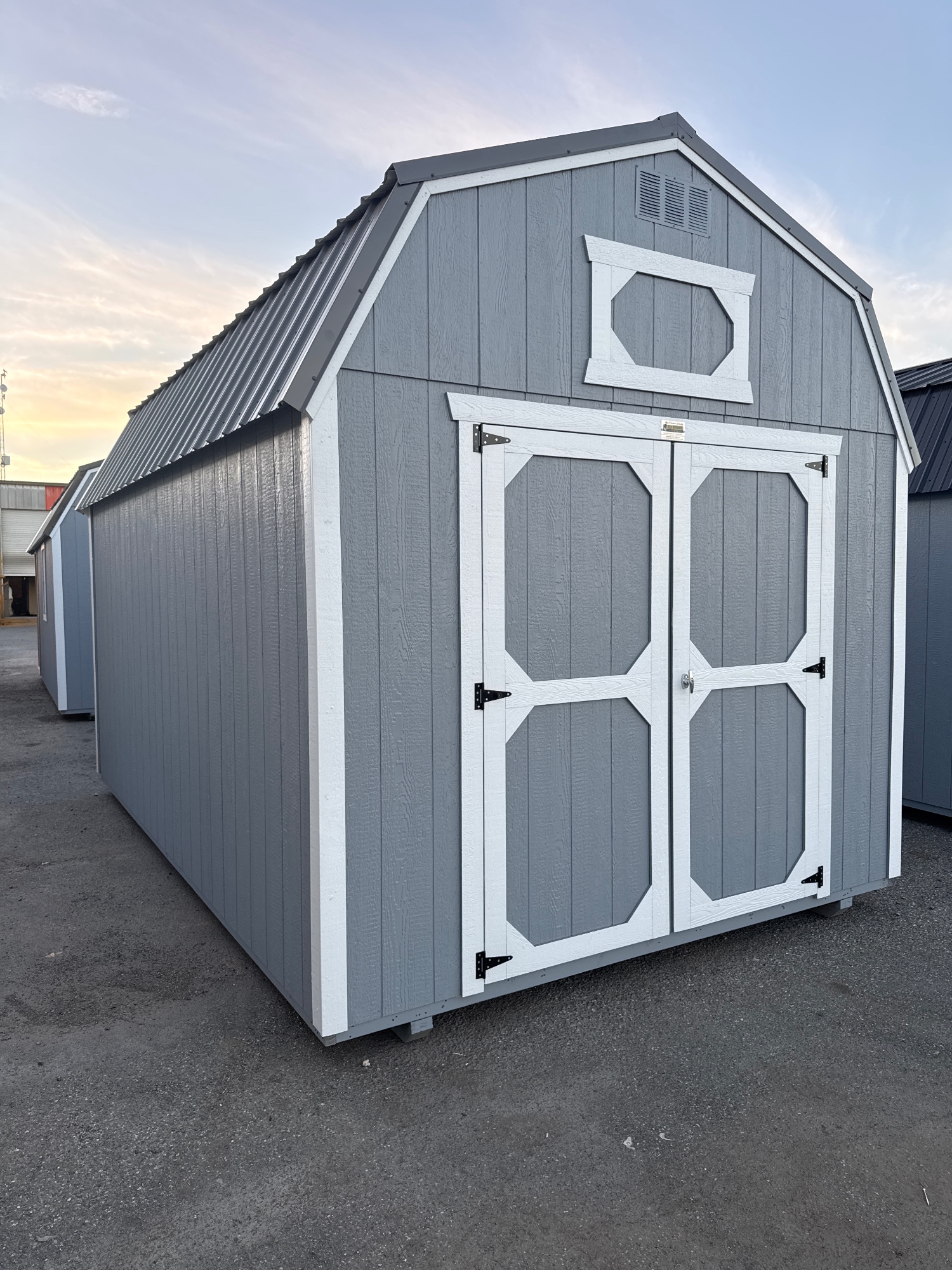 Lofted Barn - 10x16