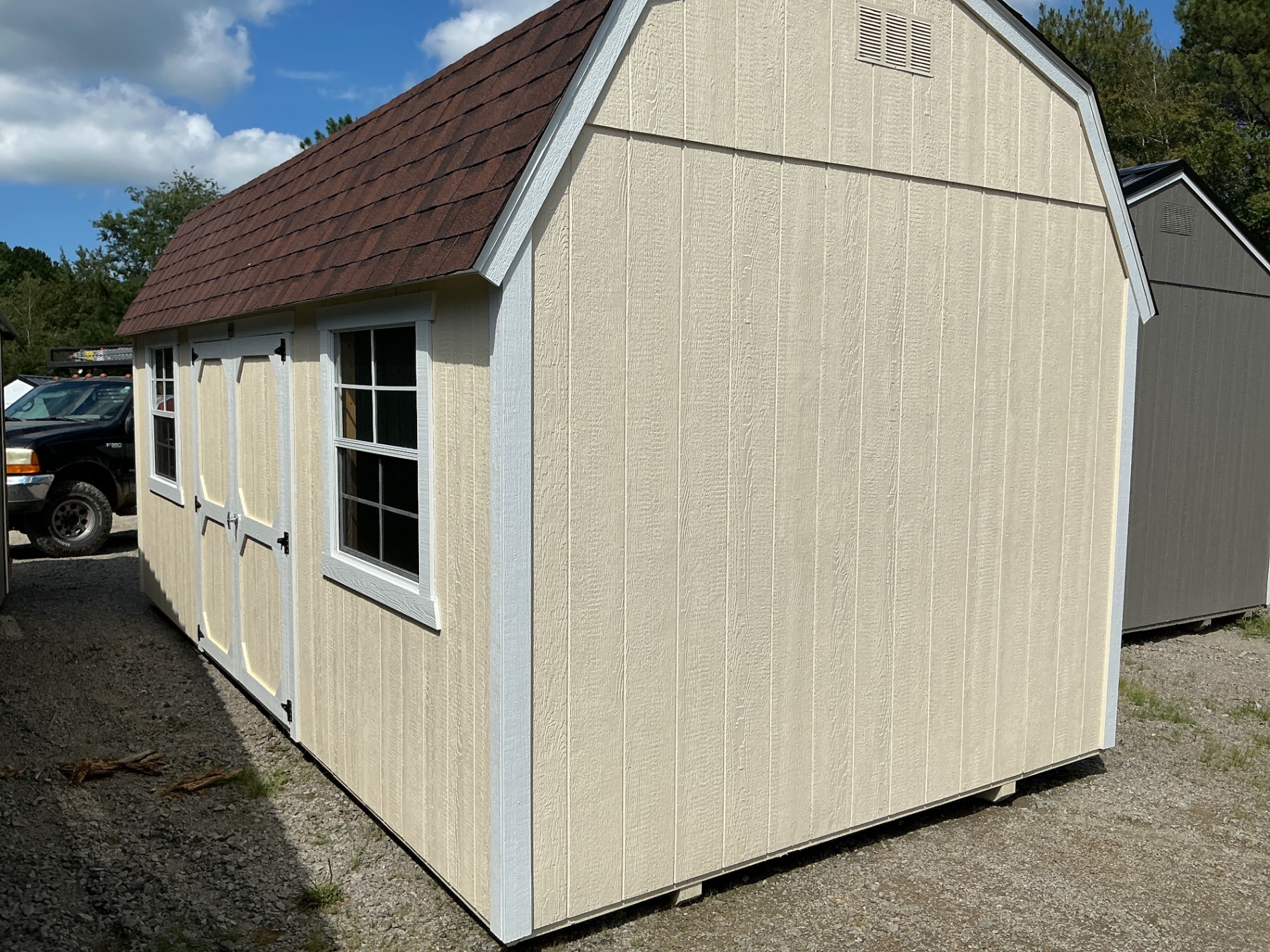 Lofted Barn - 10x20