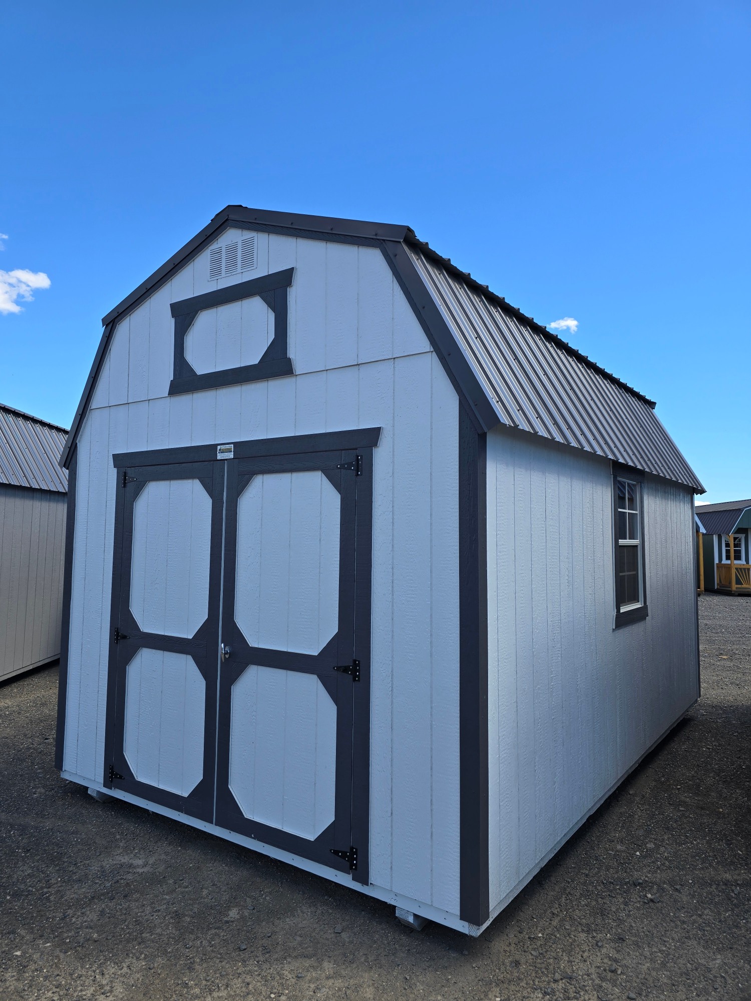 Lofted Barn - 10x16