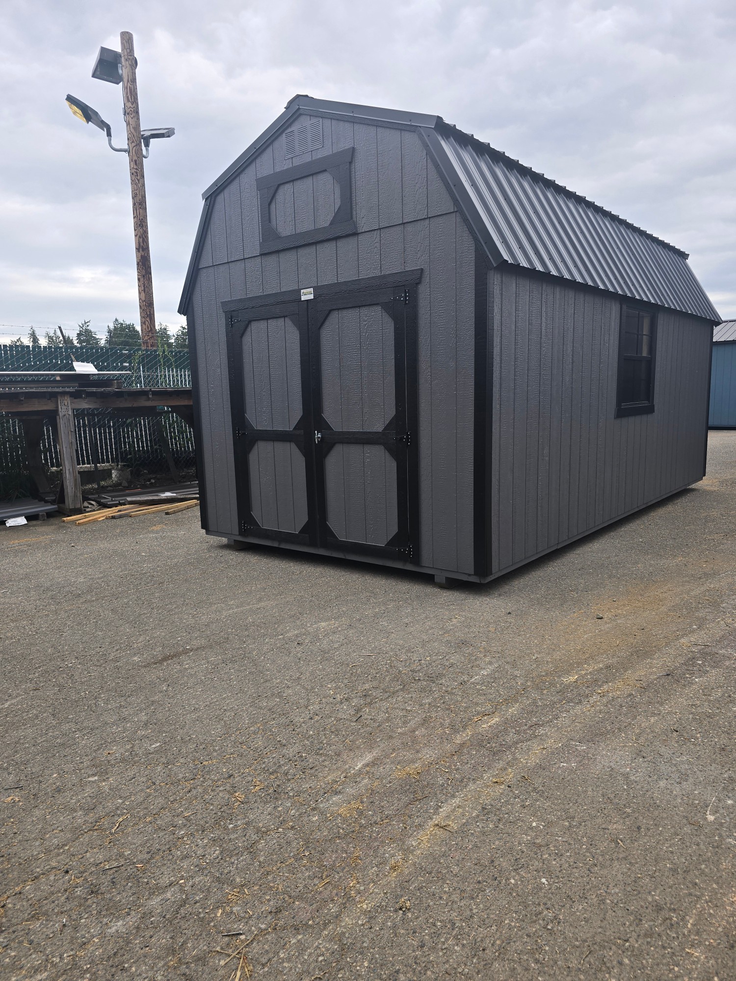 Lofted Barn - 10x20