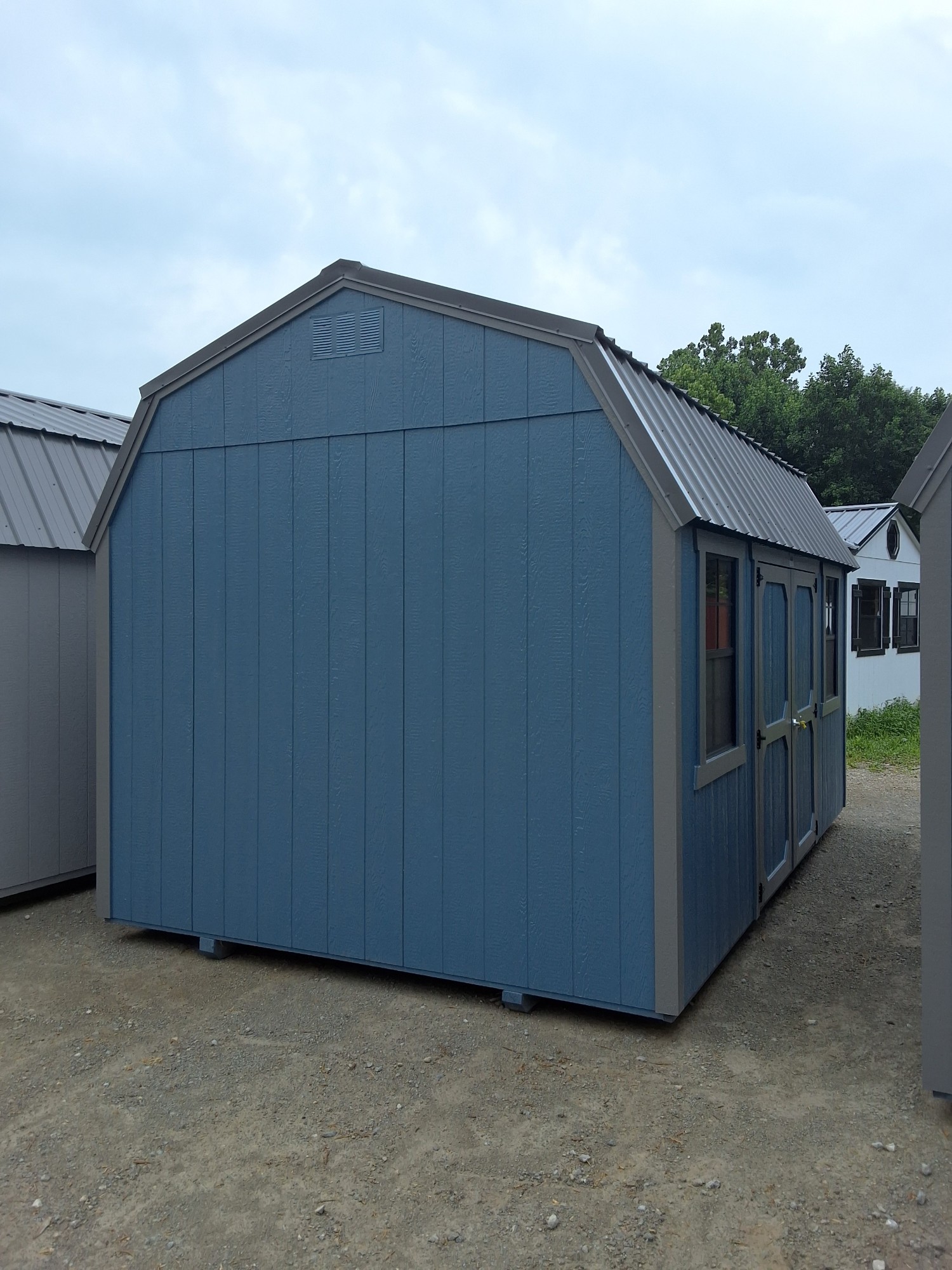 Lofted Barn - 10x16