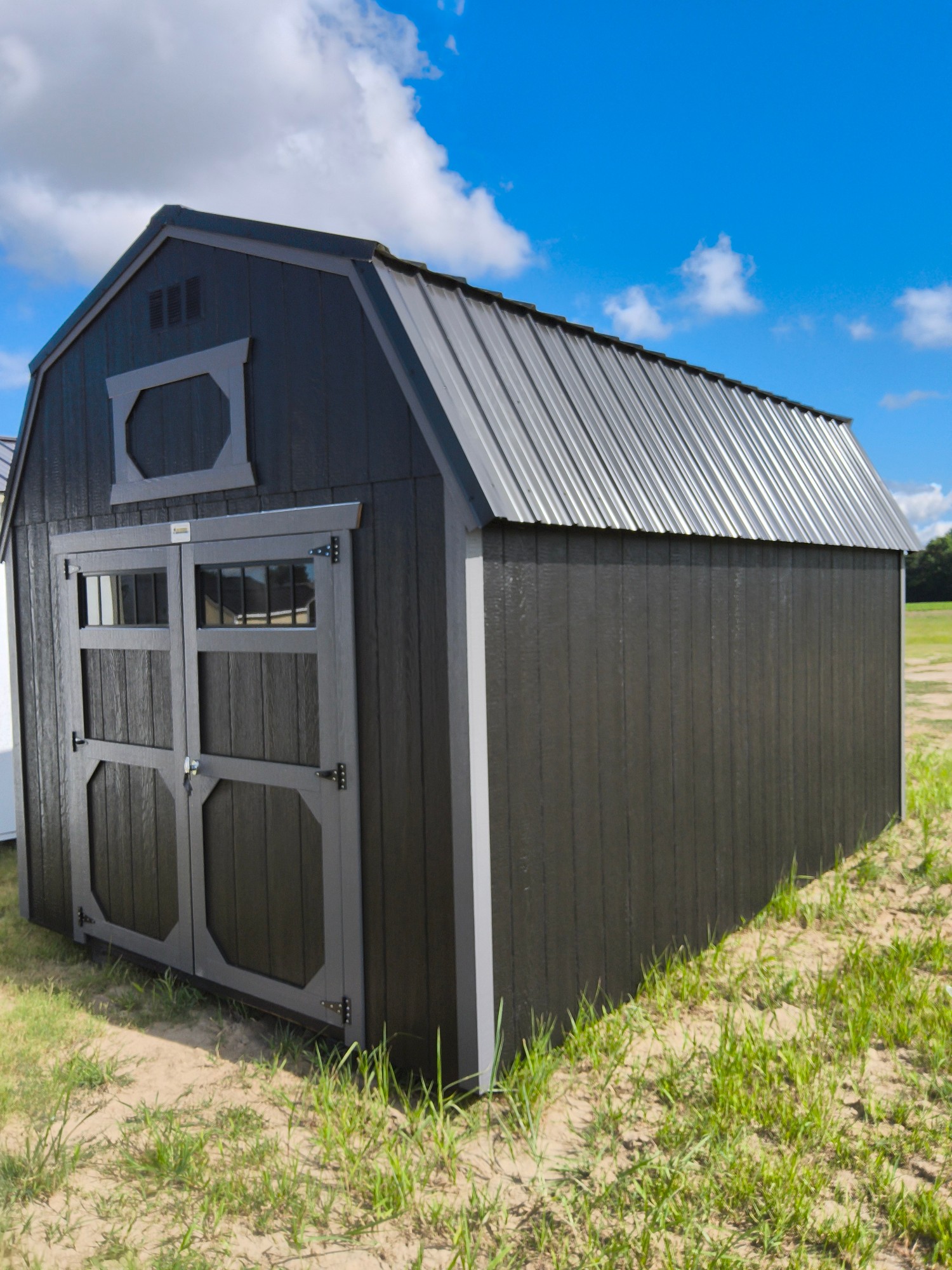Lofted Barn - 10x16