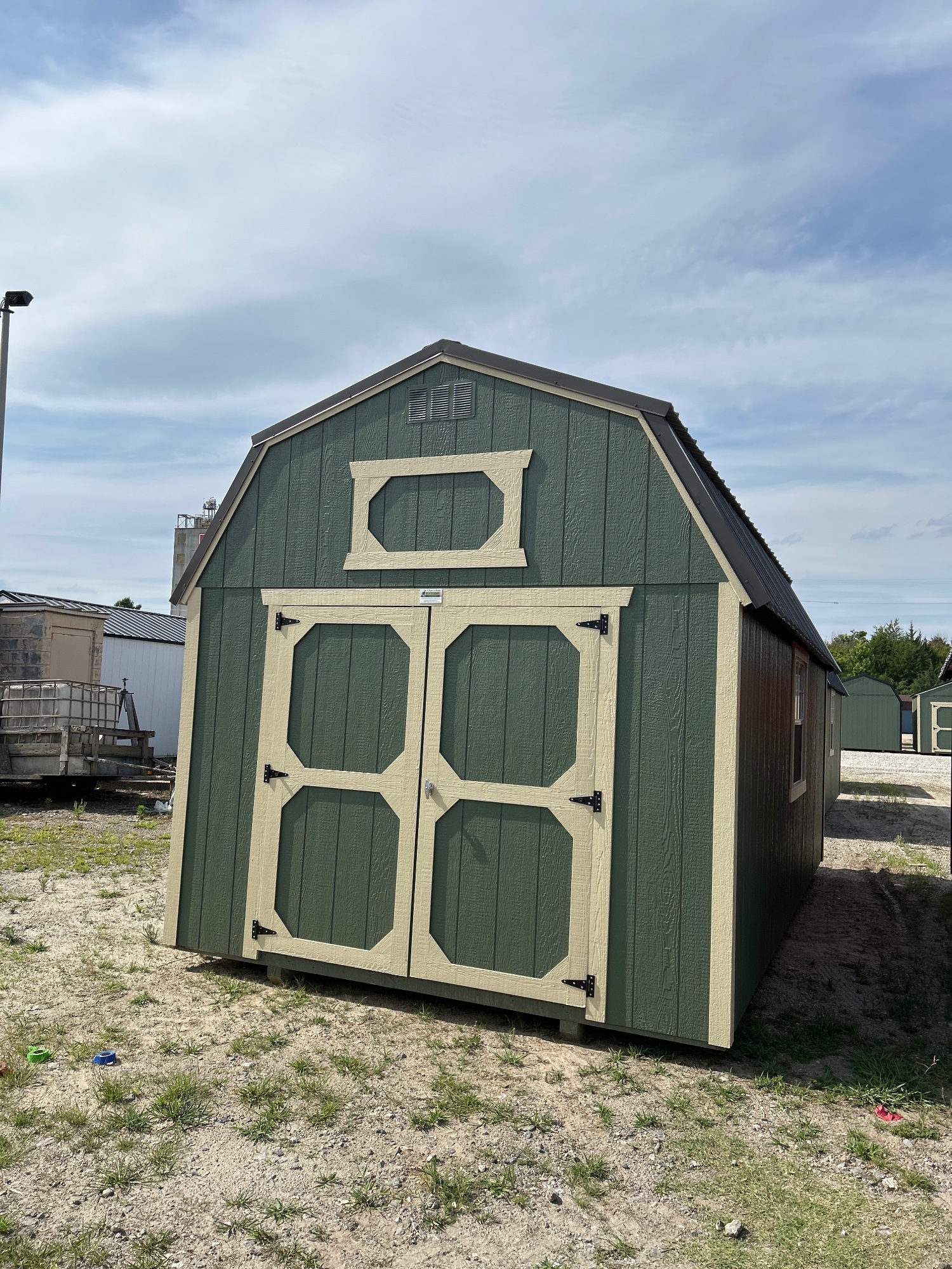 Lofted Barn - 10x20