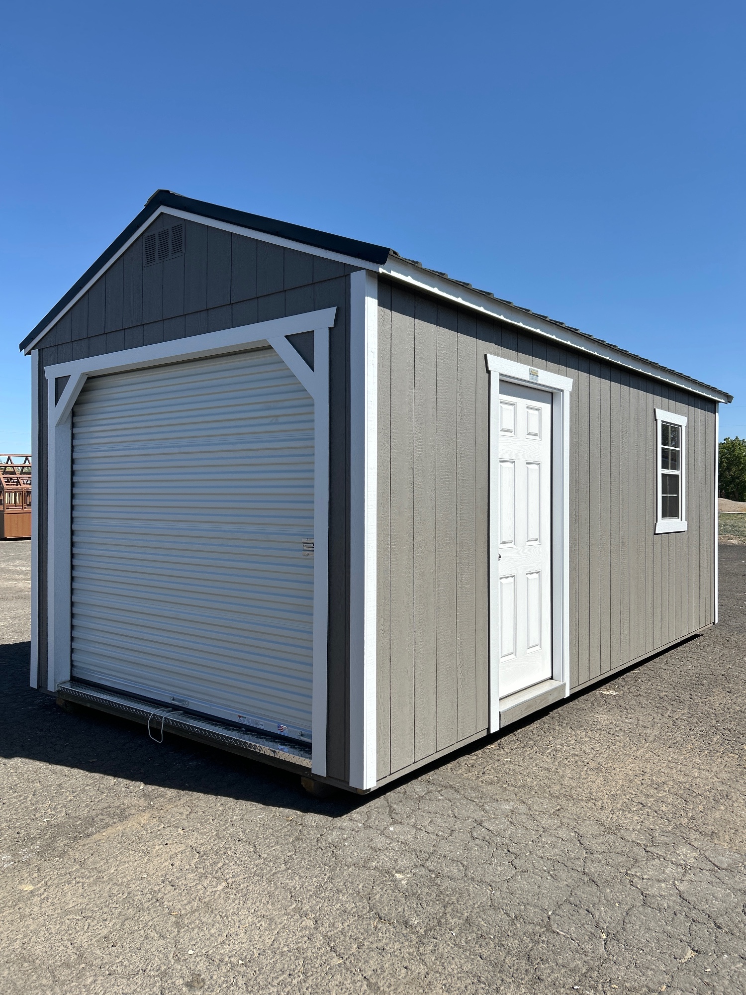 Utility 8' Garage - 10x20