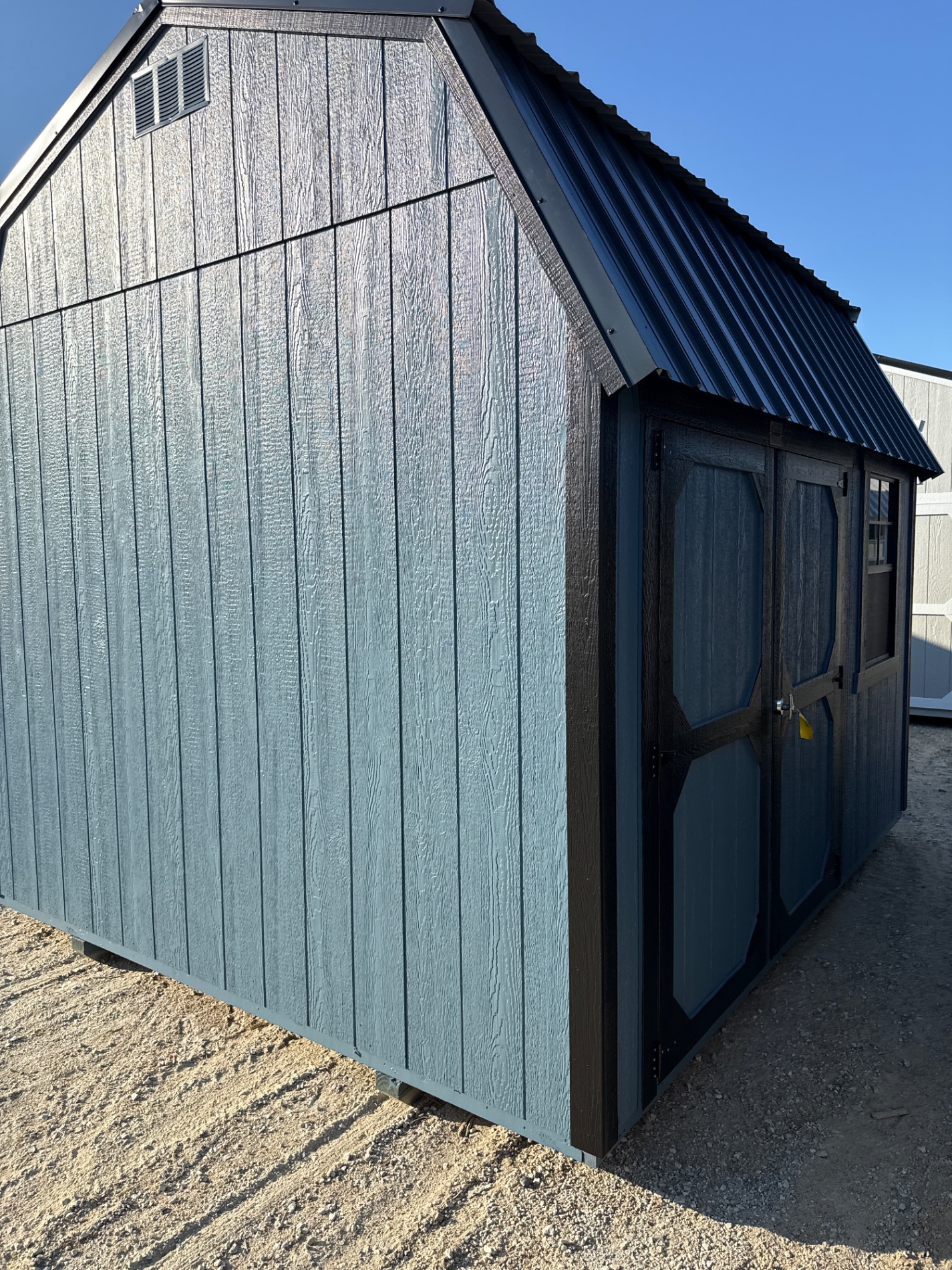 Lofted Barn - 10x12
