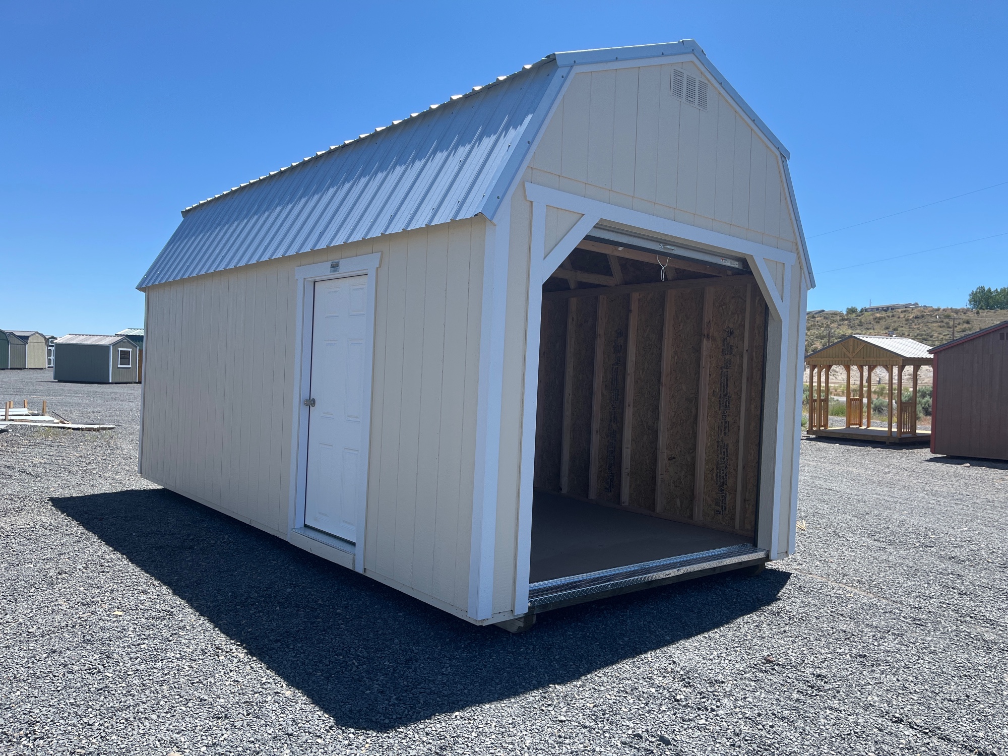 Lofted Barn 8' Garage - 10x20