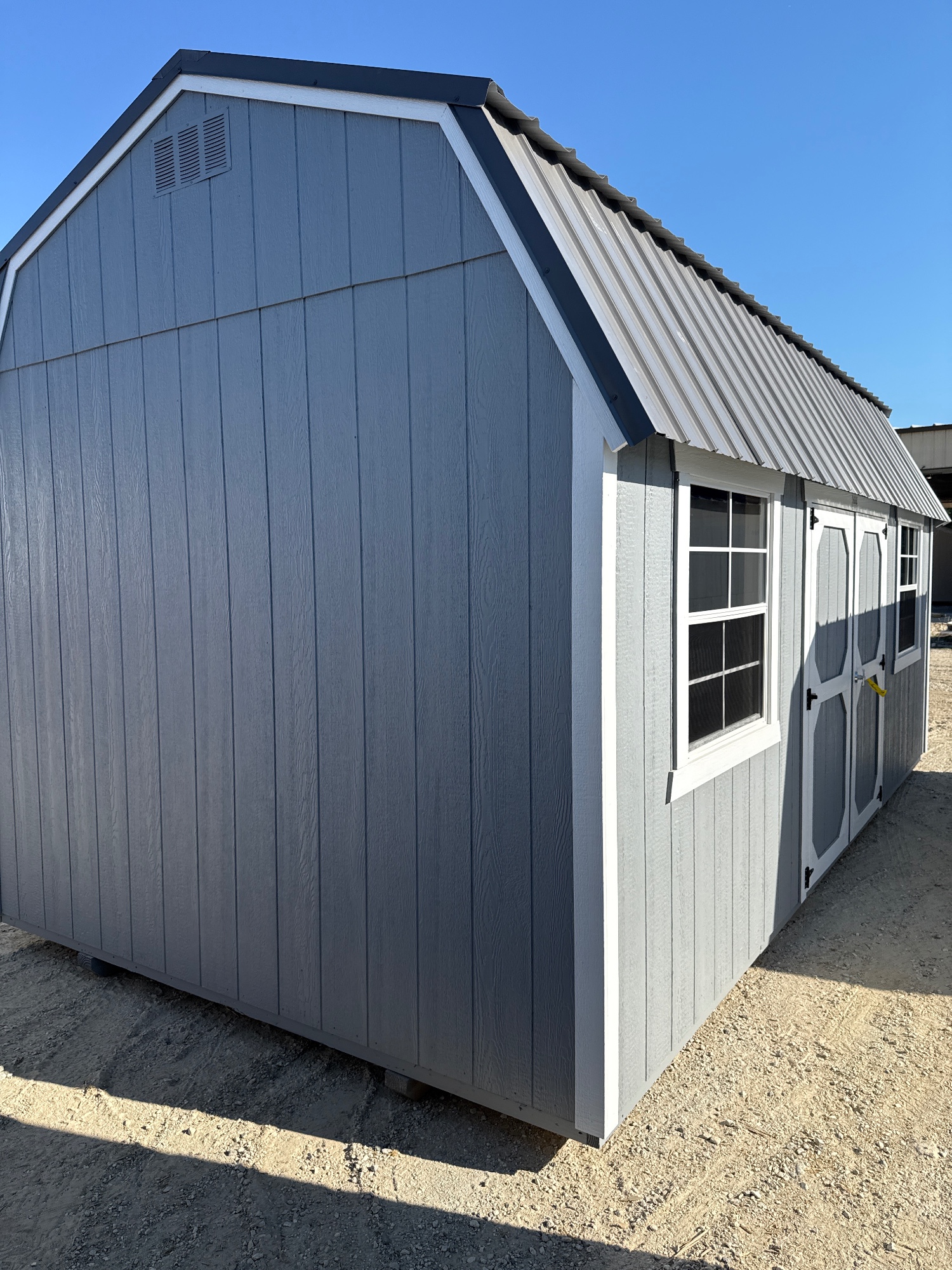 Lofted Barn - 10x20