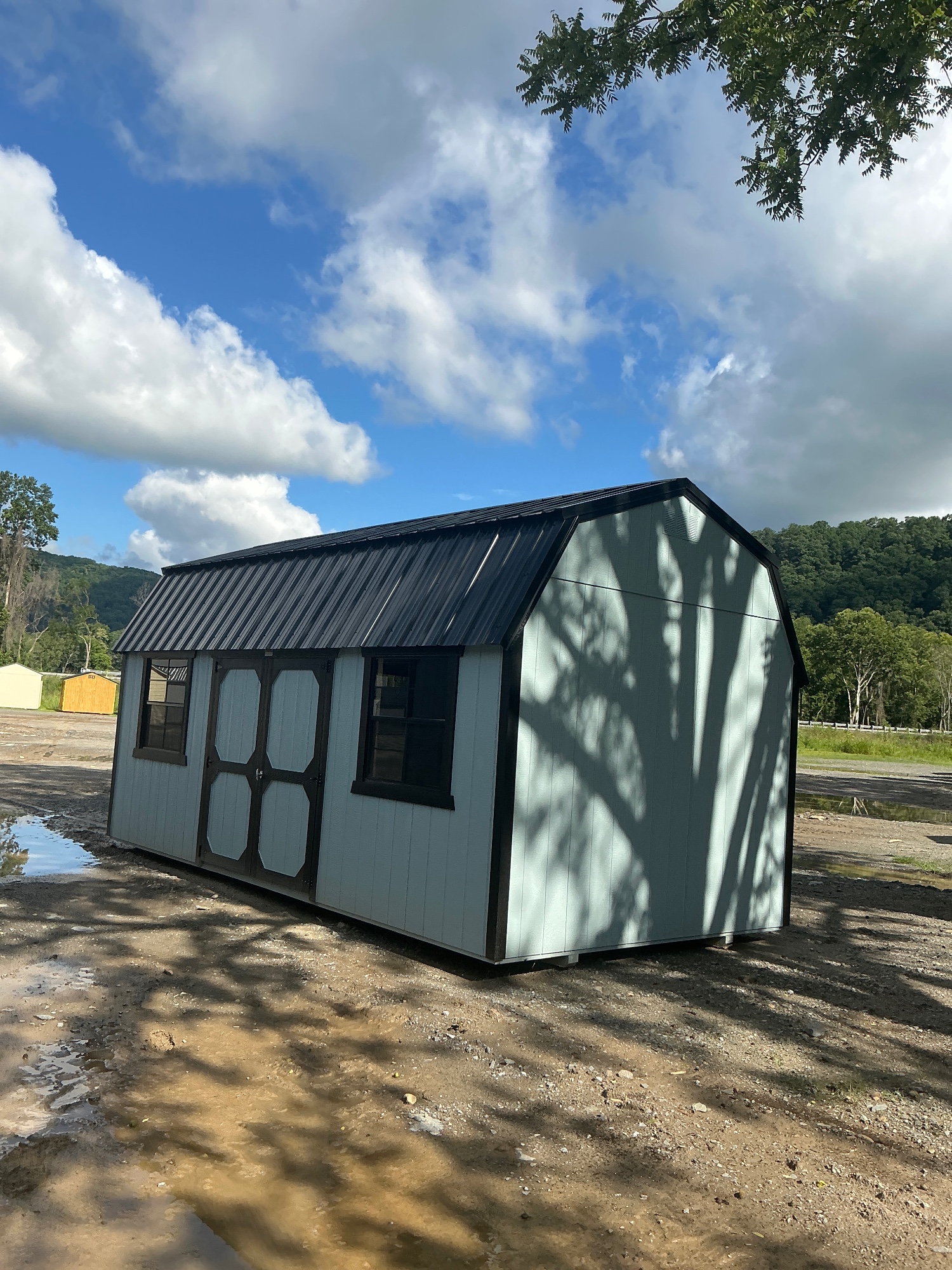 Lofted Barn - 10x20