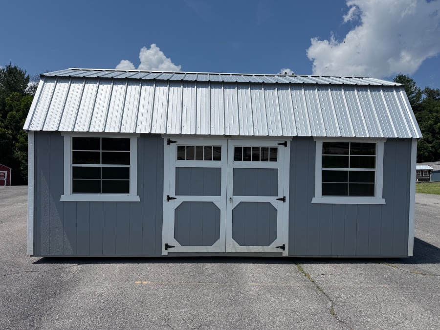 Lofted Barn - 10x20