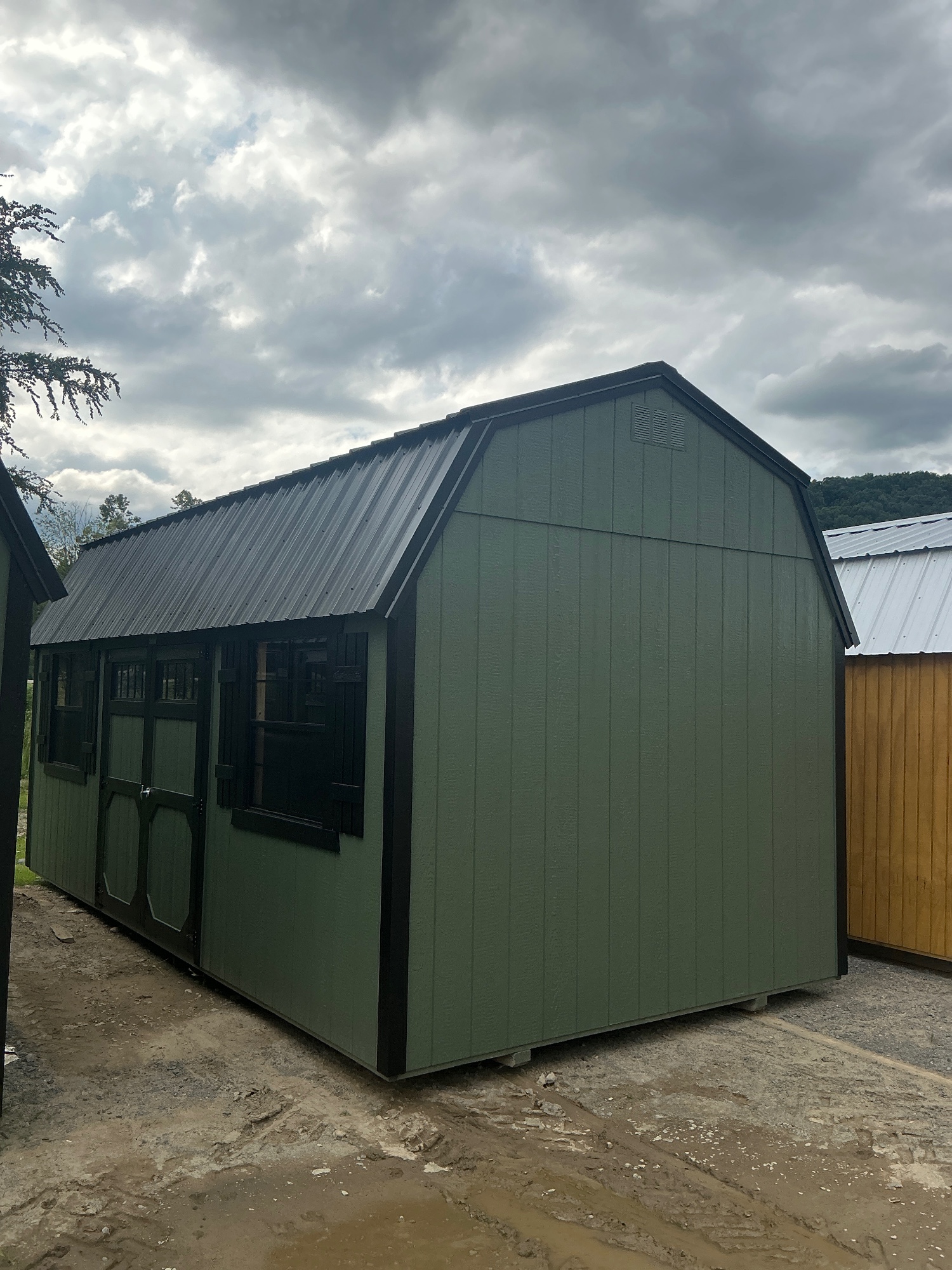 Lofted Barn - 10x20