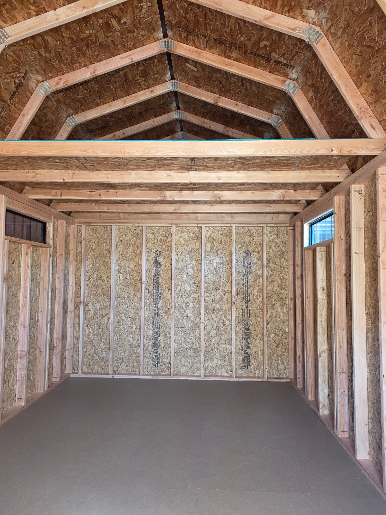 Lofted Barn - 10x16