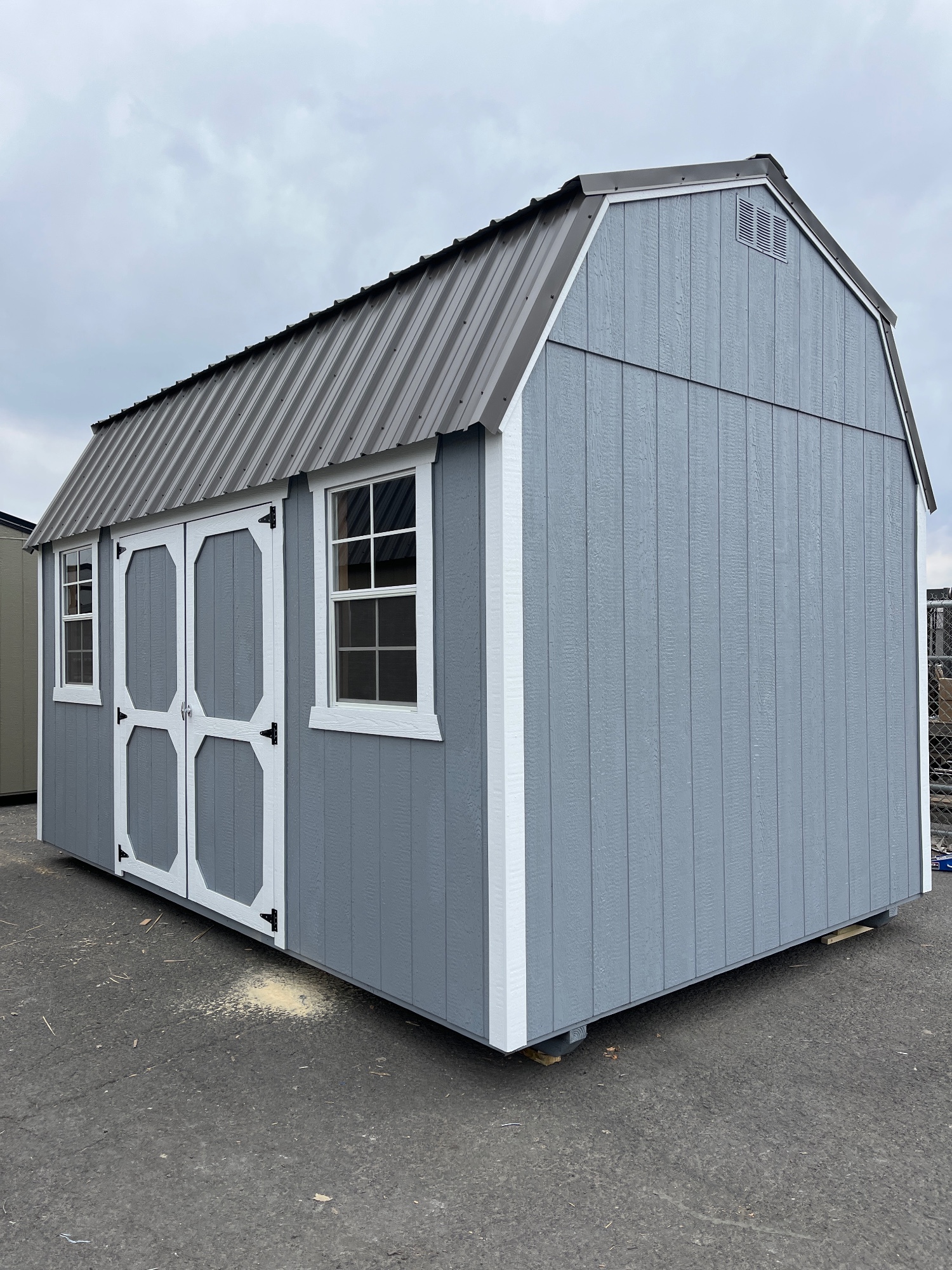 Lofted Barn - 10x16