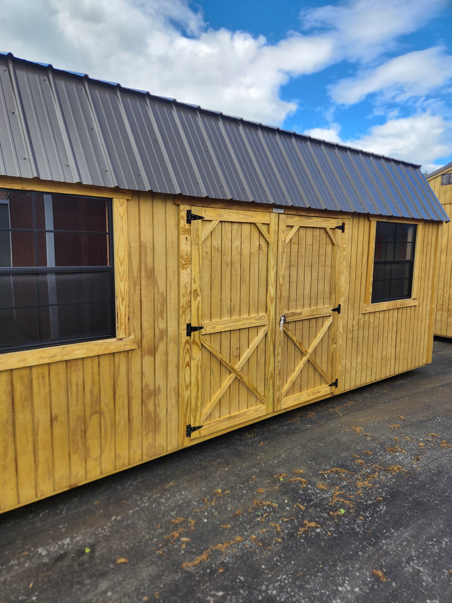 Lofted Barn - 10x20