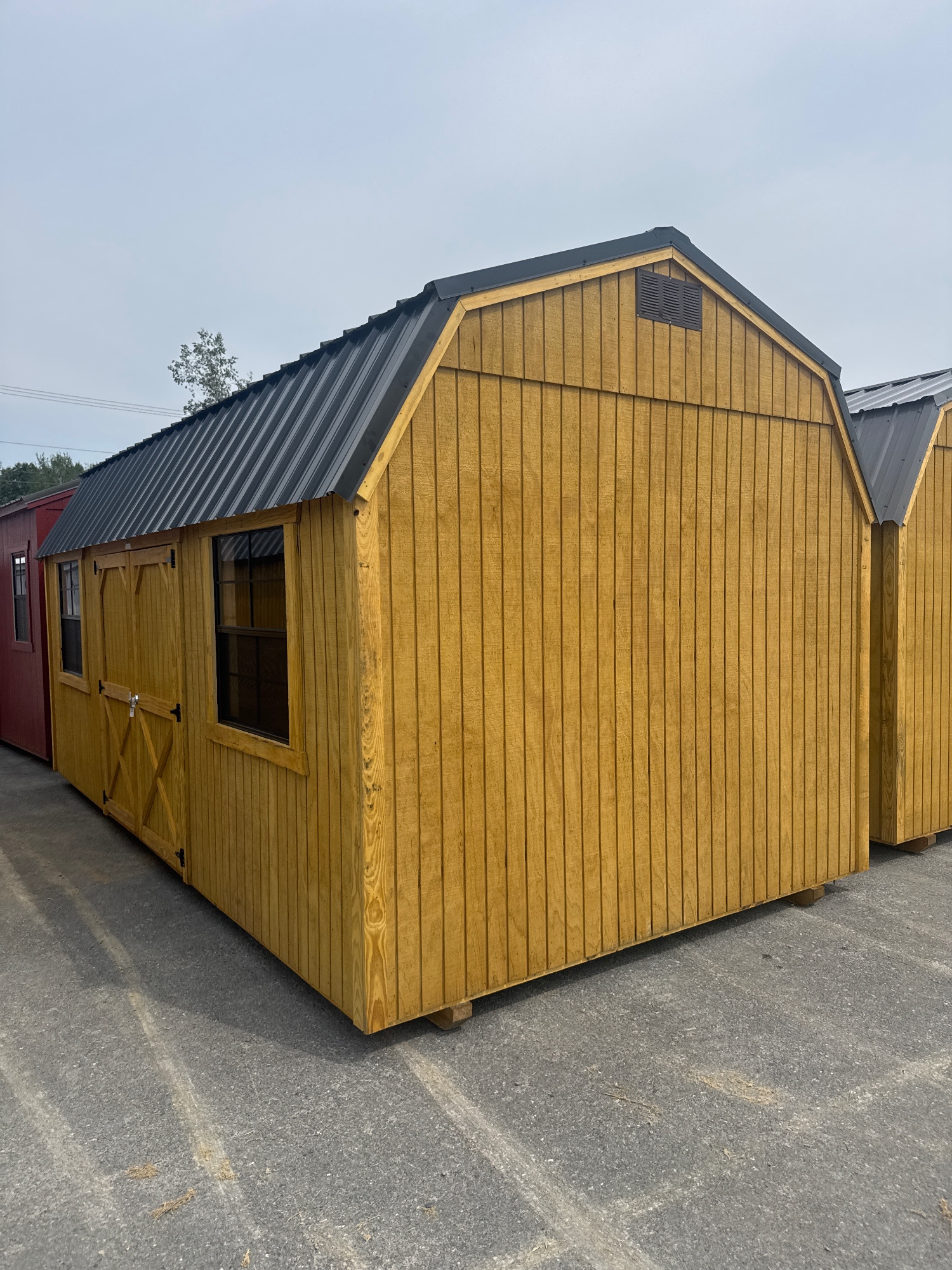 Lofted Barn - 10x20