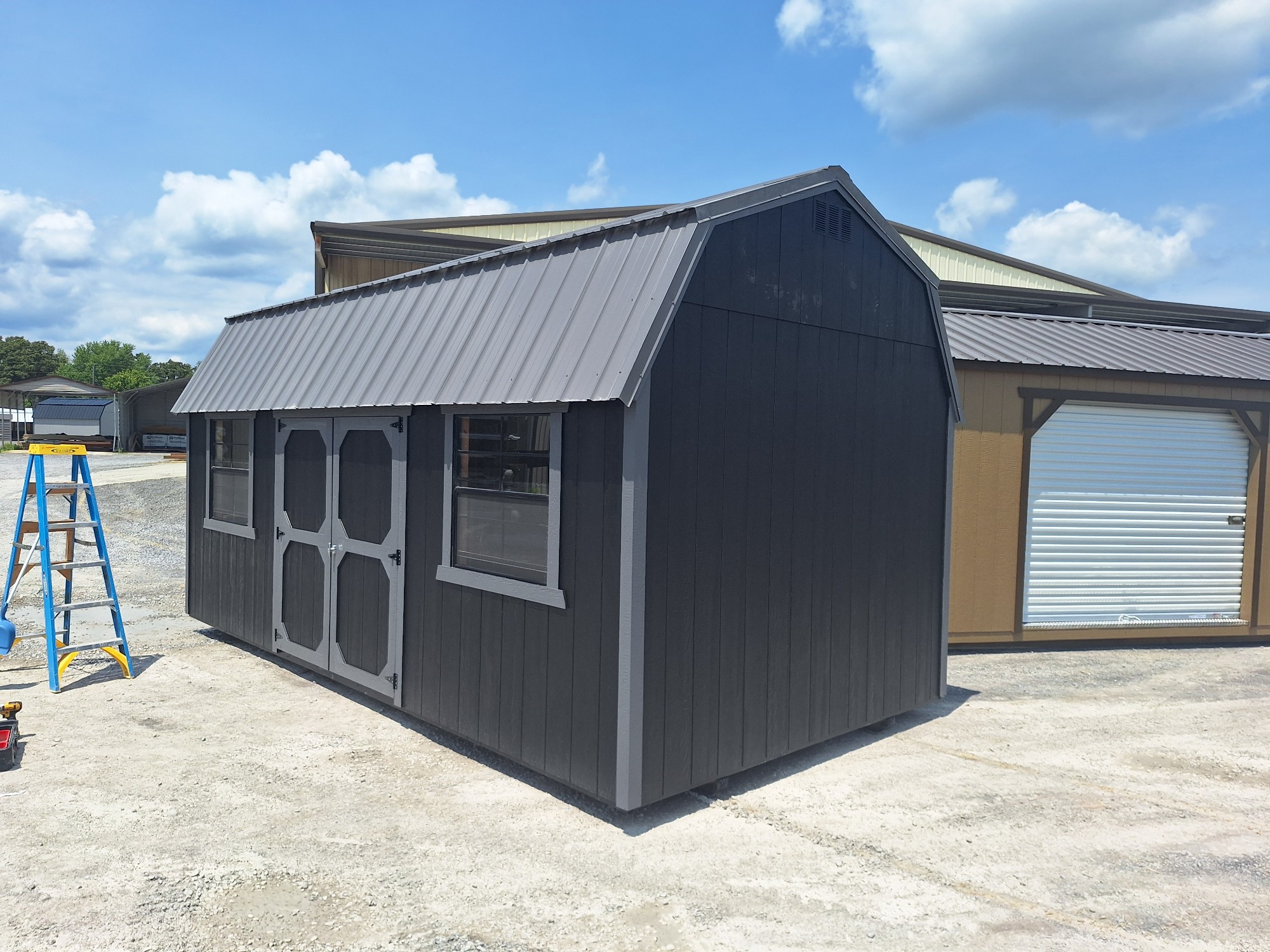 Lofted Barn - 10x20