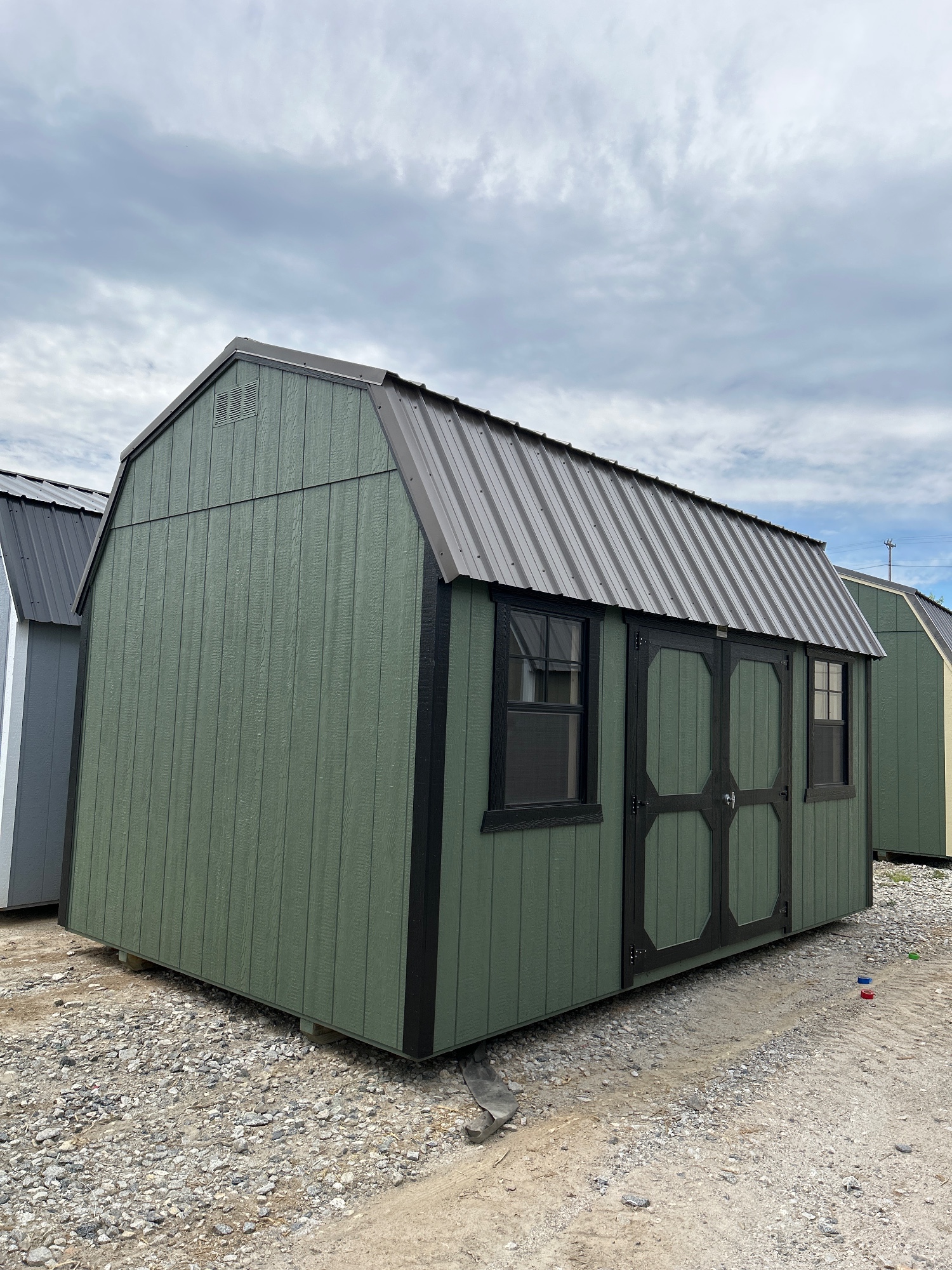 Lofted Barn - 10x16