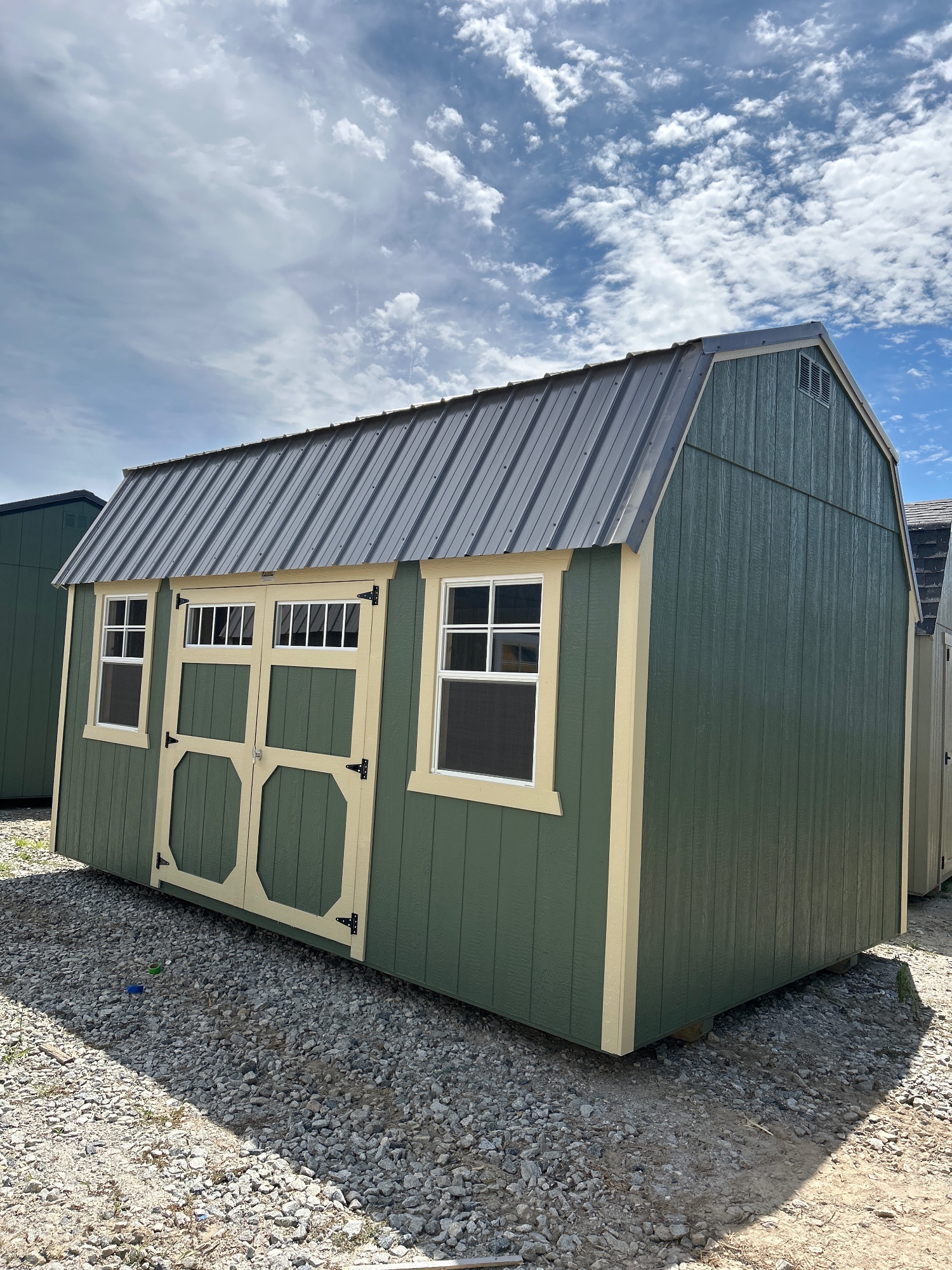 Lofted Barn - 10x16