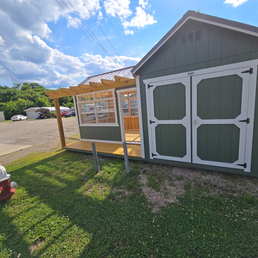 Green House with shed image 4