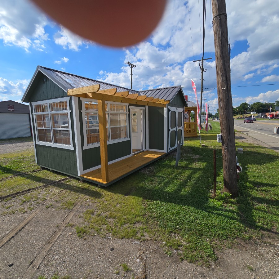 Green House with shed image 6