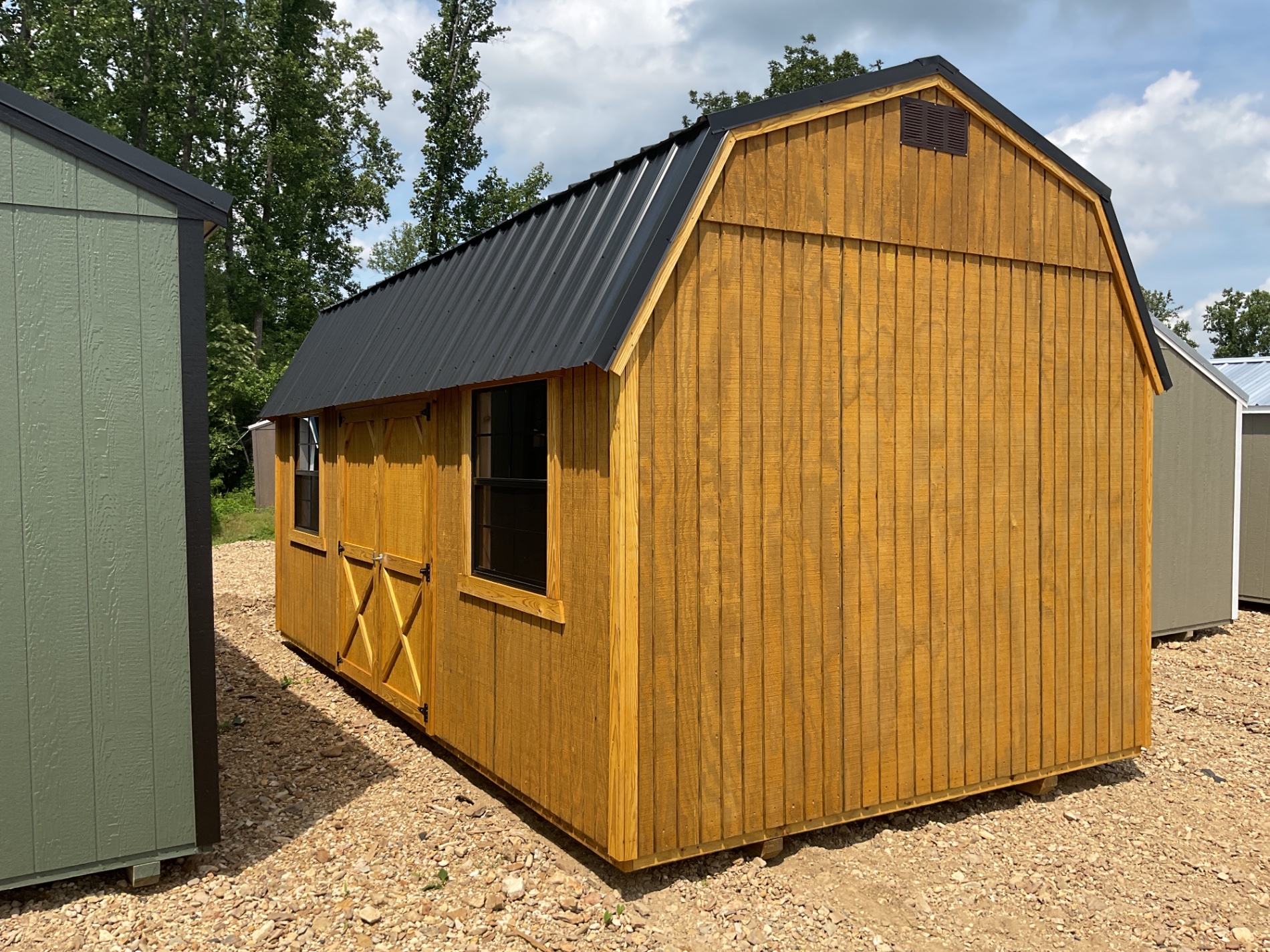 Lofted Barn - 10x20