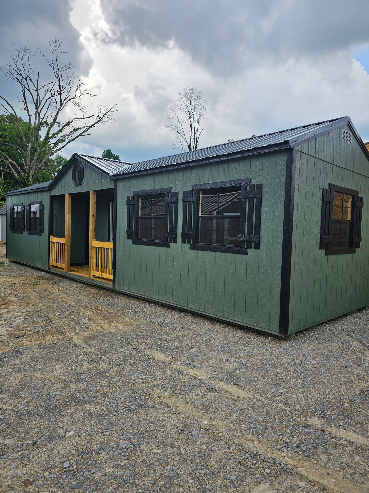 Utility Center Porch - 12x40