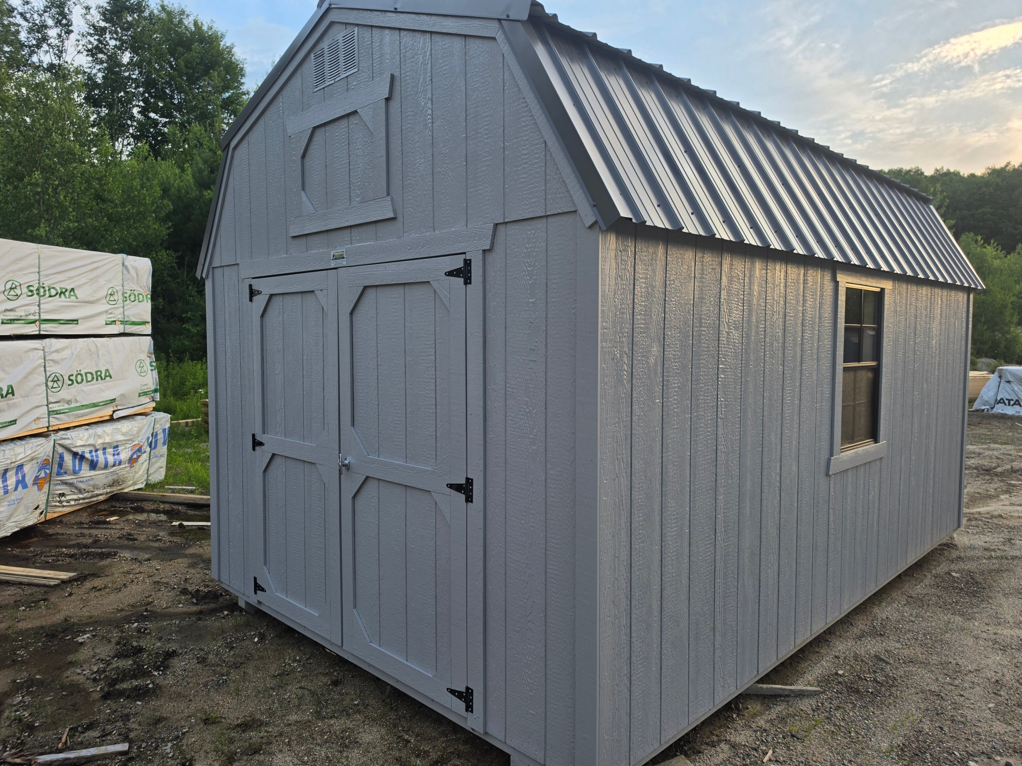 Lofted Barn - 10x16