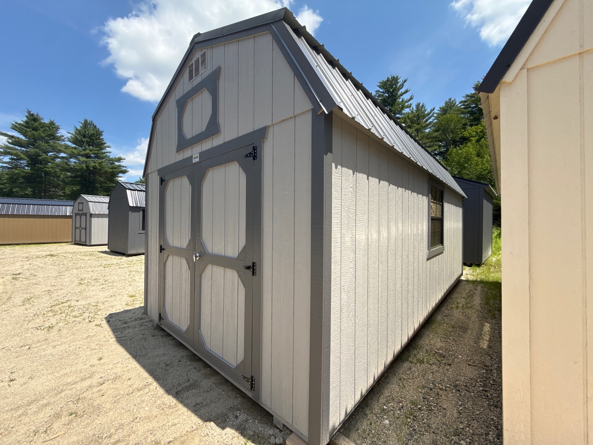 Lofted Barn - 10x20
