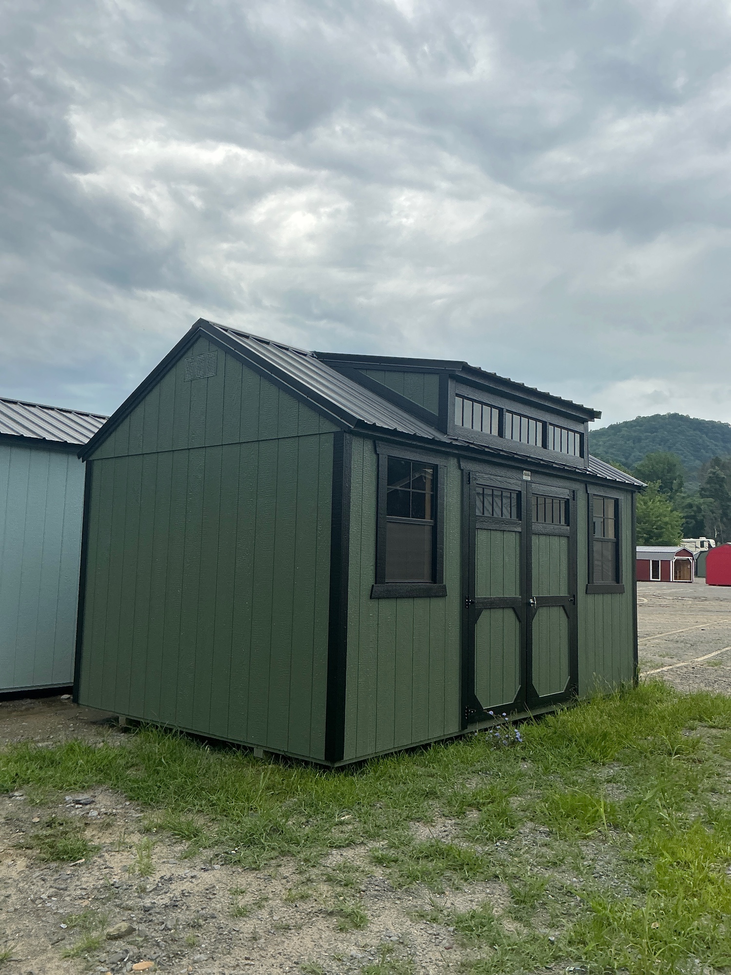 Utility Dormer - 10x16
