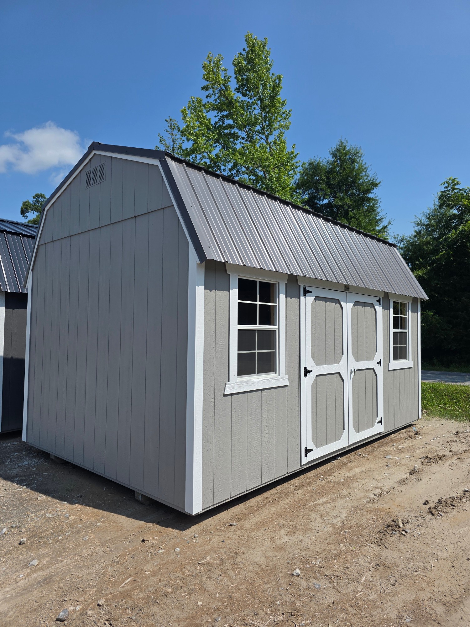 Lofted Barn - 10x16