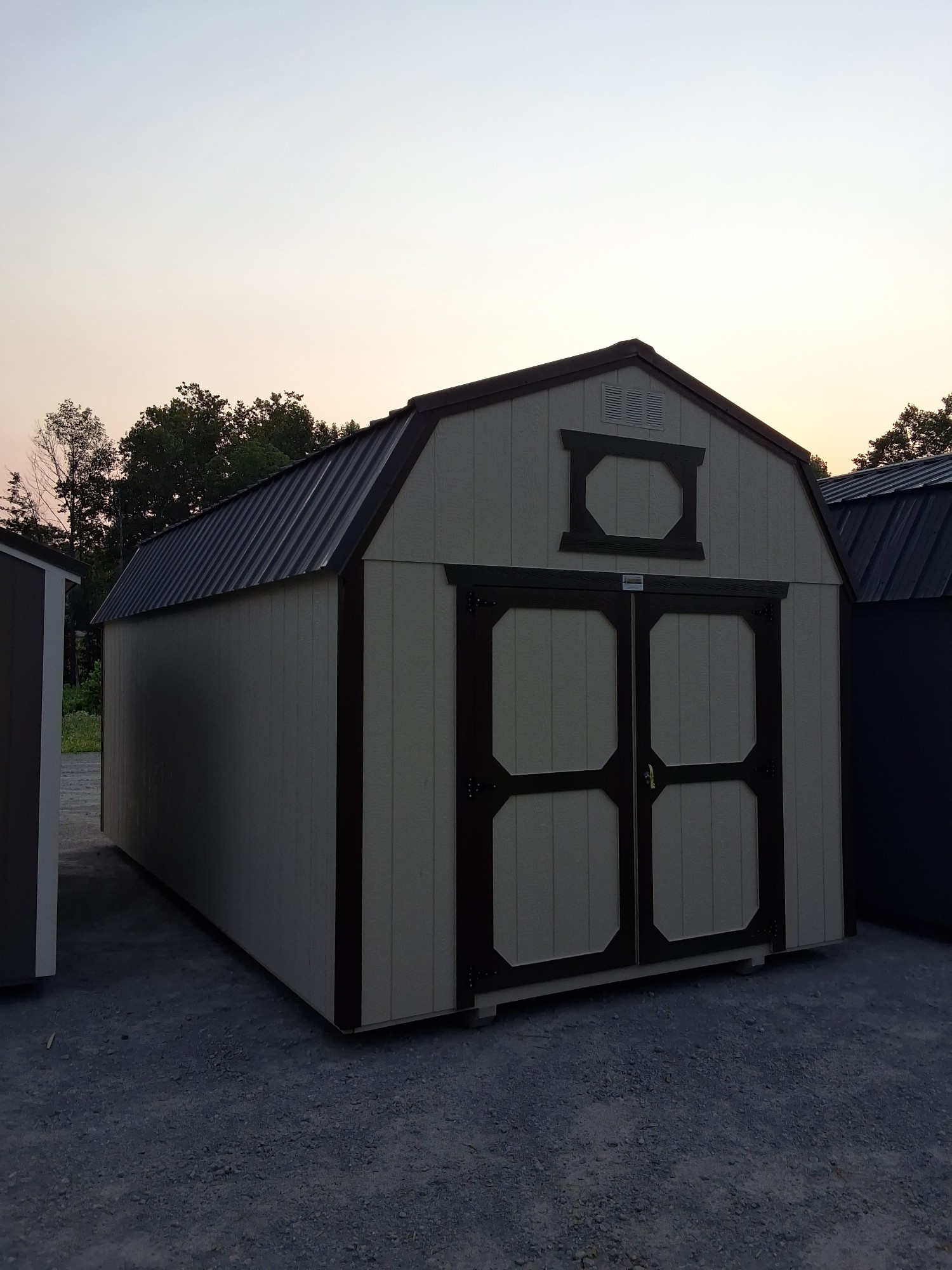 Lofted Barn - 10x20