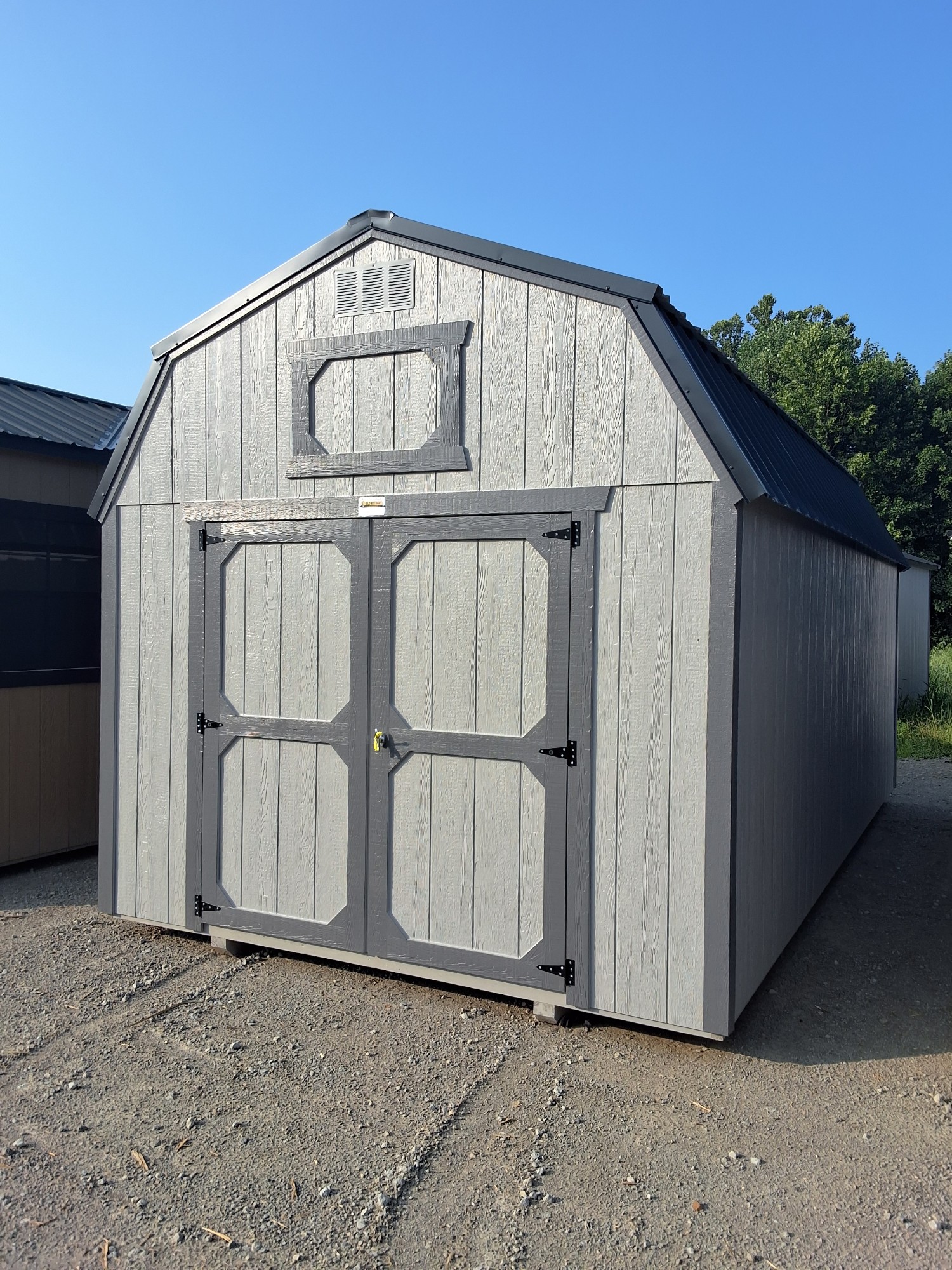 Lofted Barn - 10x20