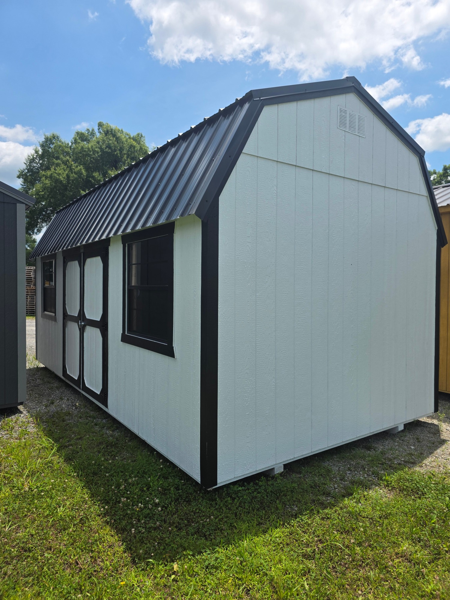 Lofted Barn - 10x20