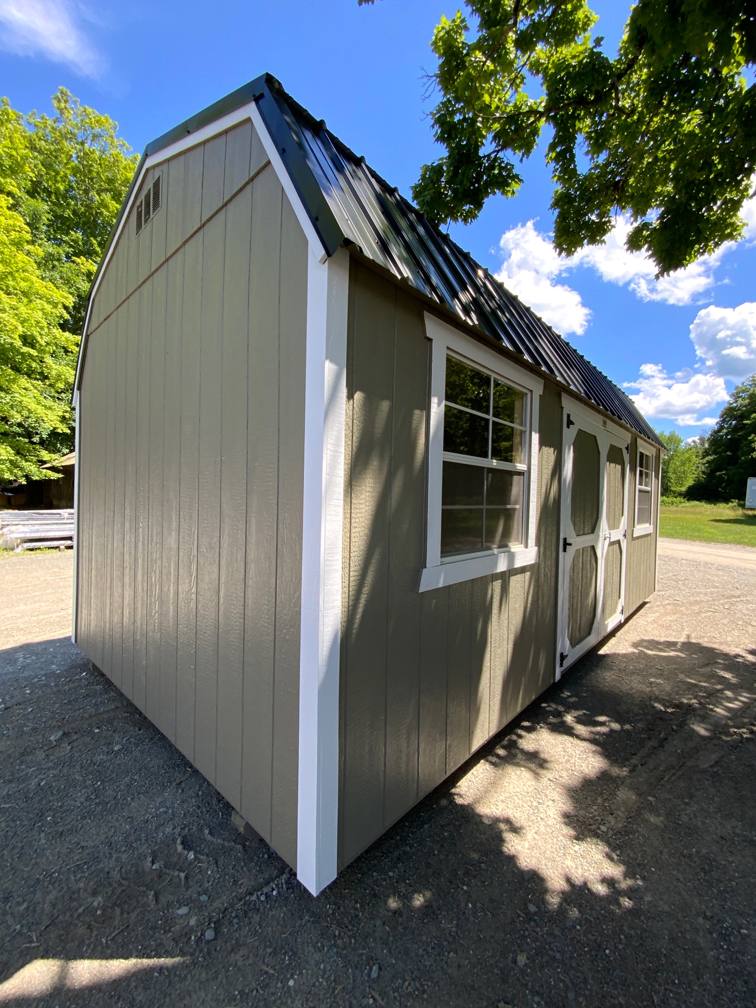 Lofted Barn - 10x20