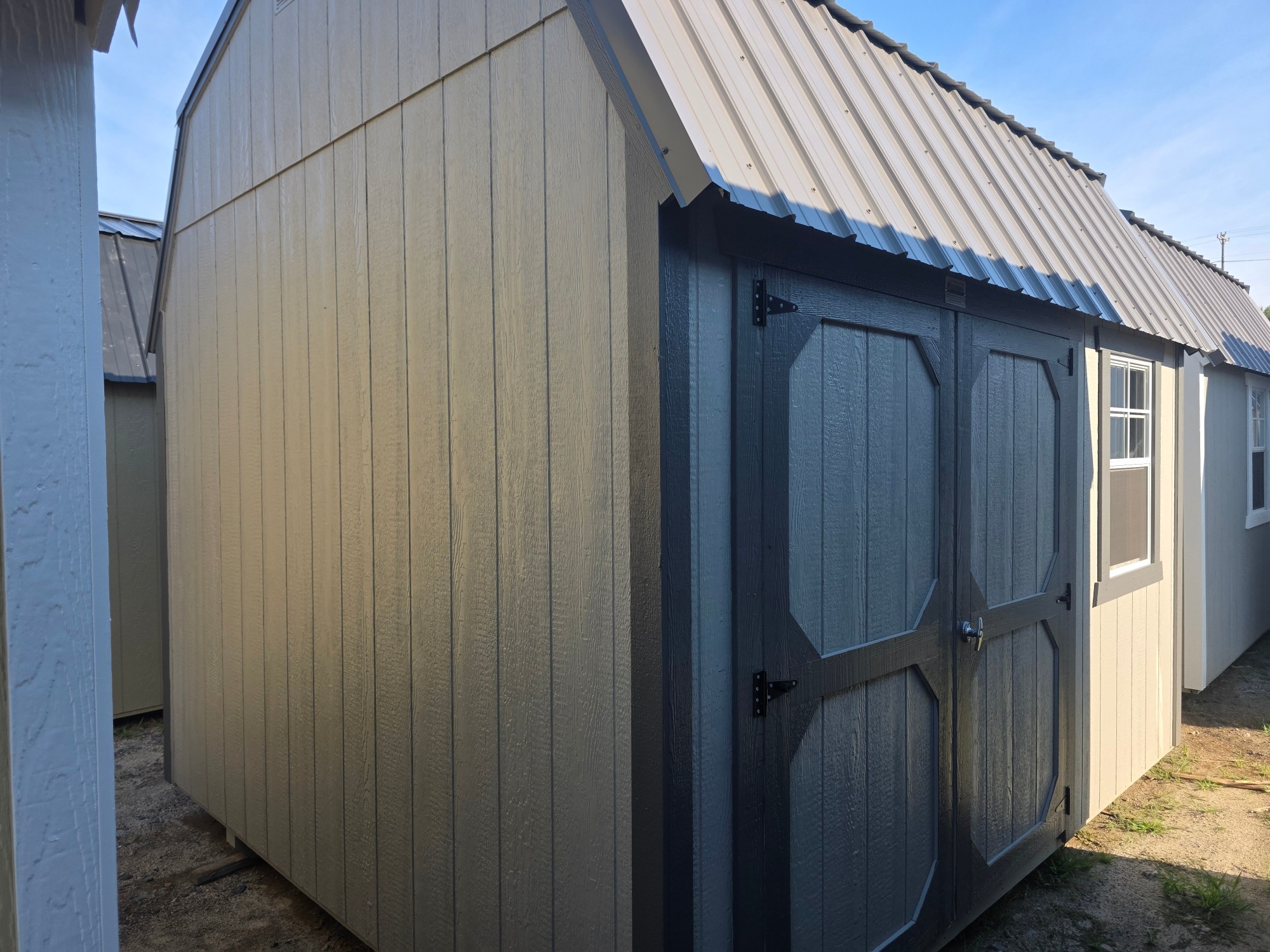 Lofted Barn - 10x12