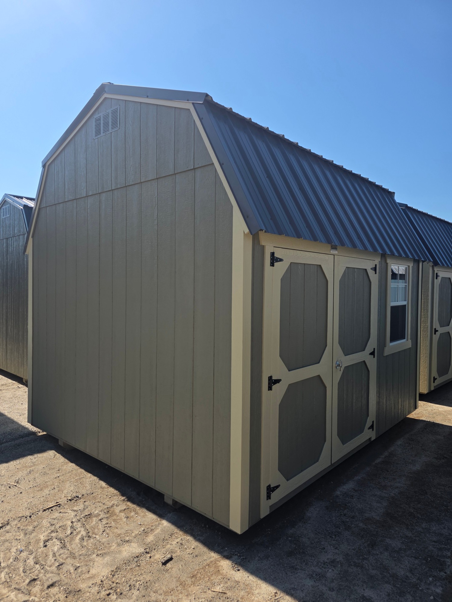 Lofted Barn - 10x12