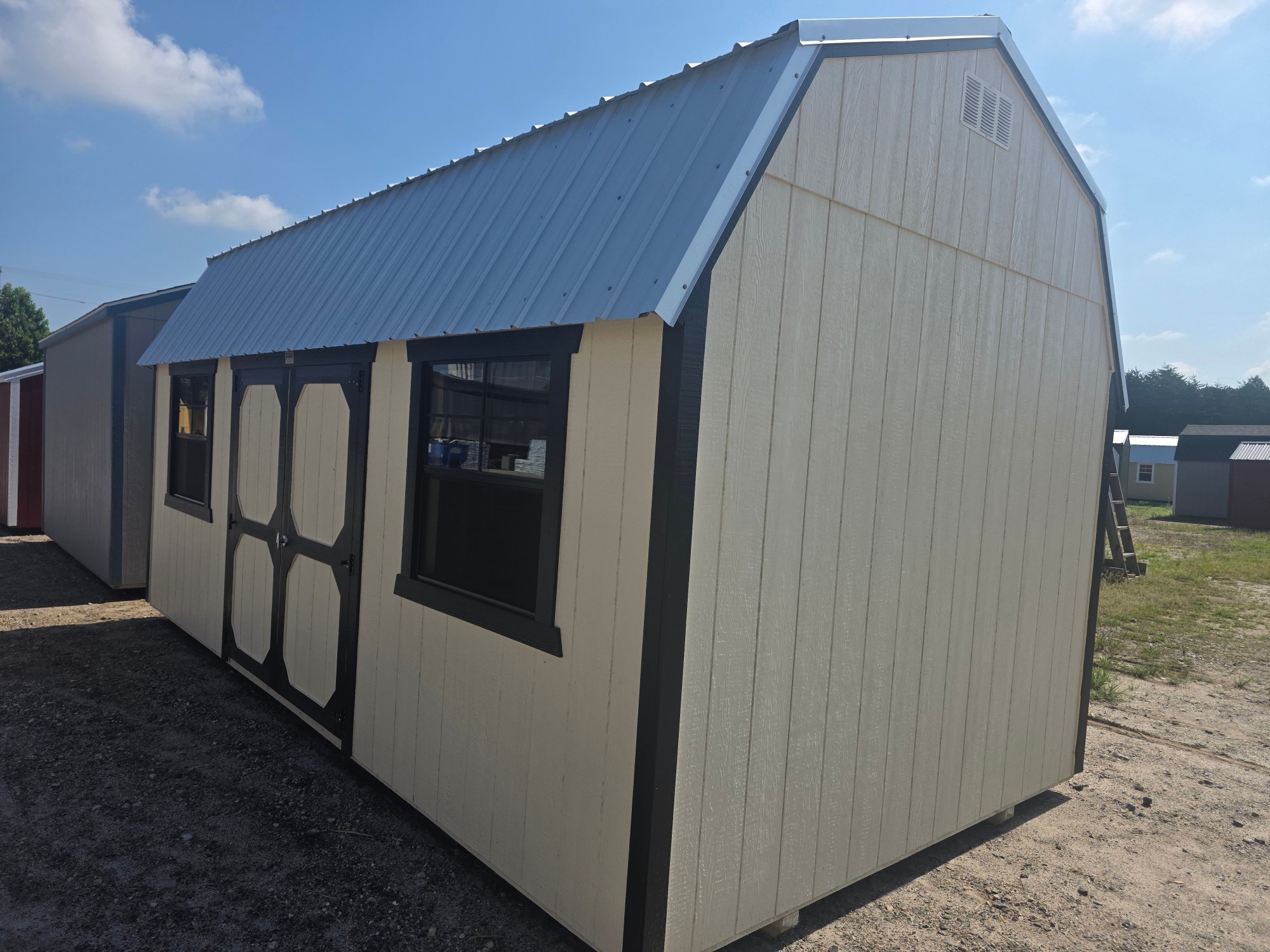 Lofted Barn - 10x20