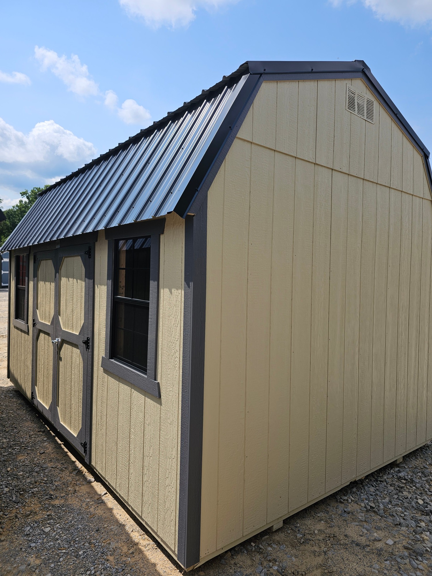 Lofted Barn - 10x16