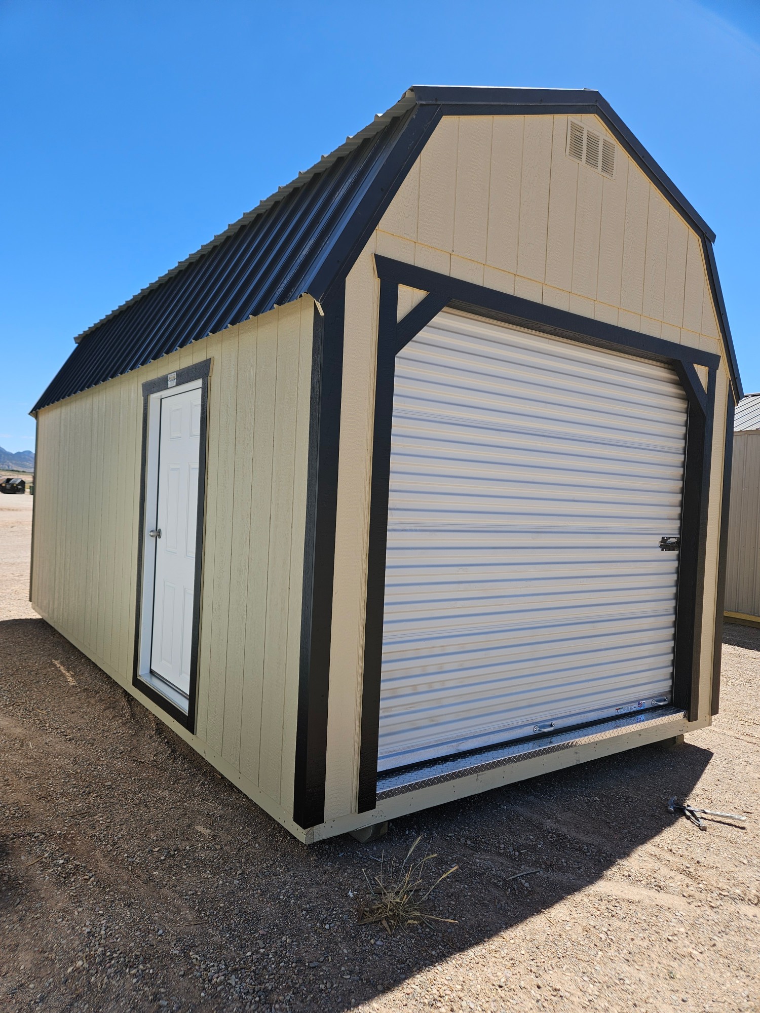 Lofted Barn 8' Garage - 10x20