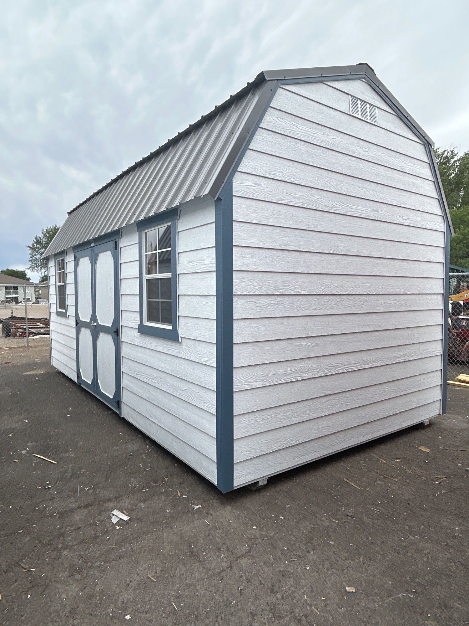 Lofted Barn - 10x20