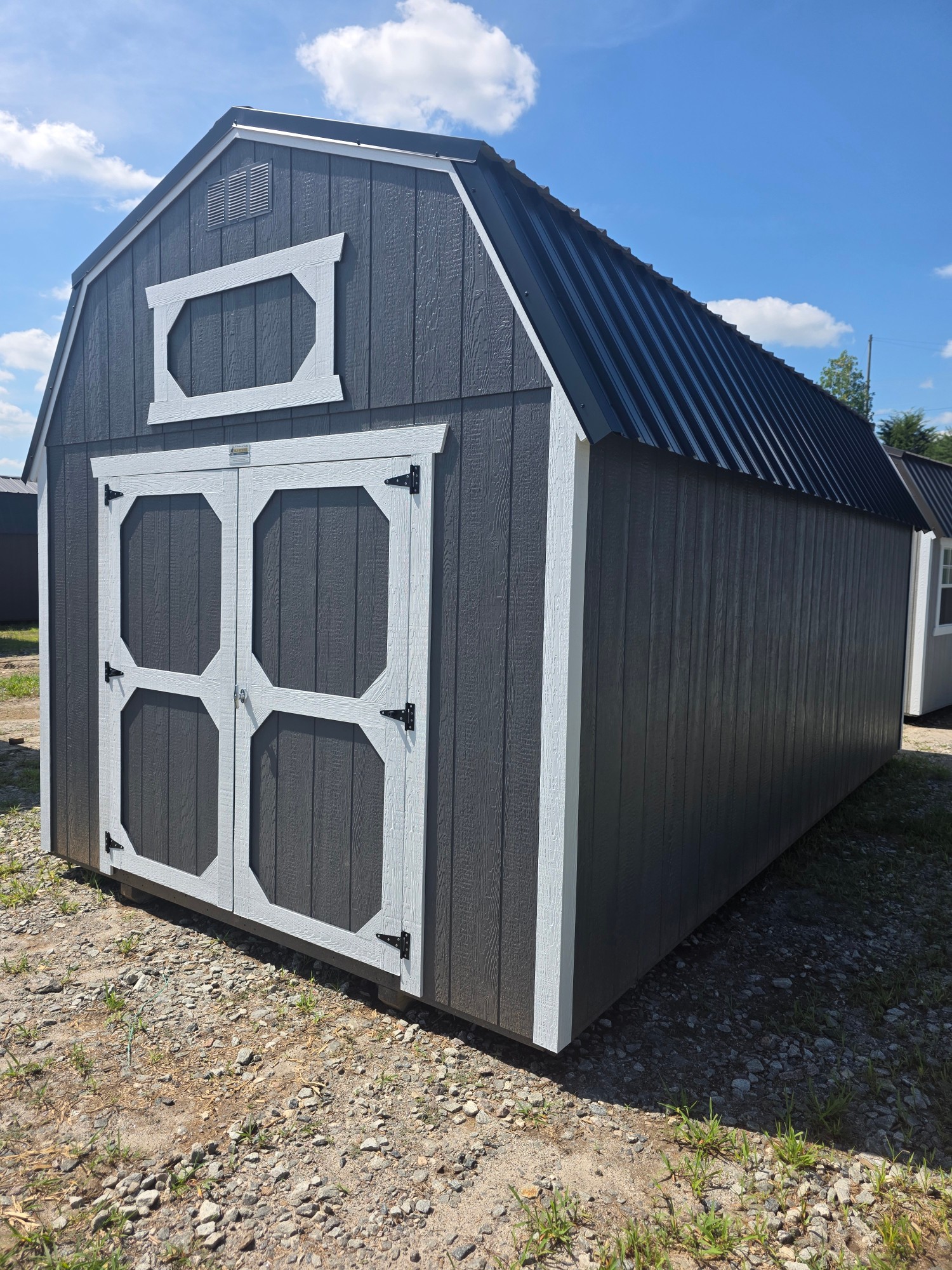 Lofted Barn - 10x20