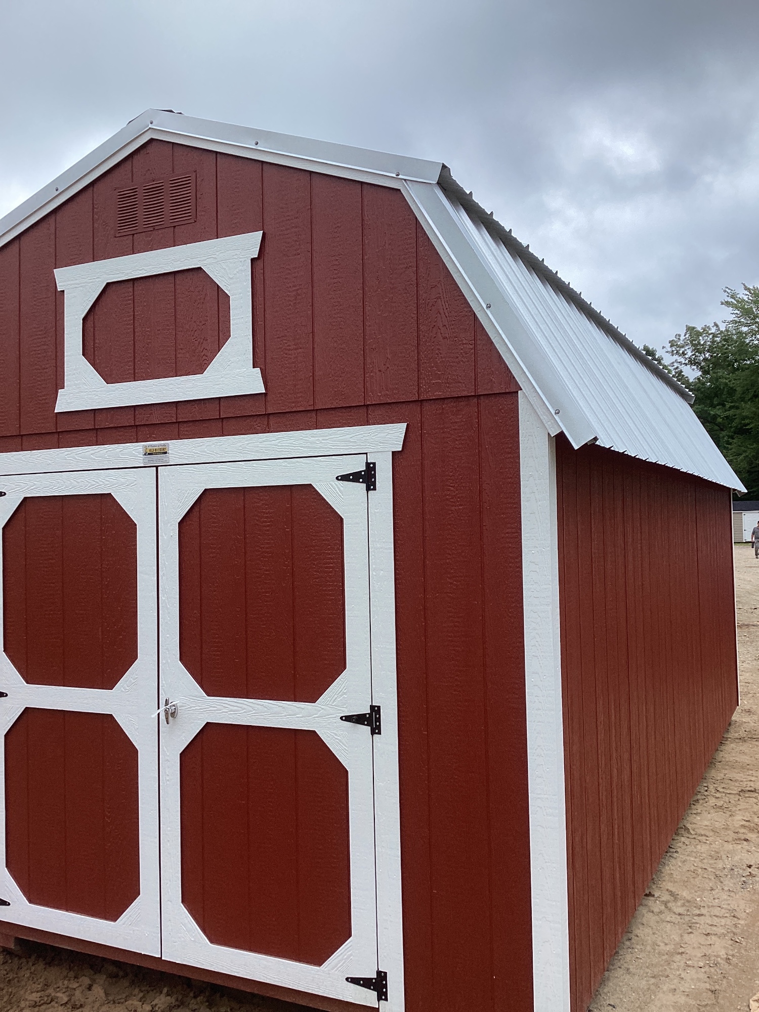 Lofted Barn - 10x20