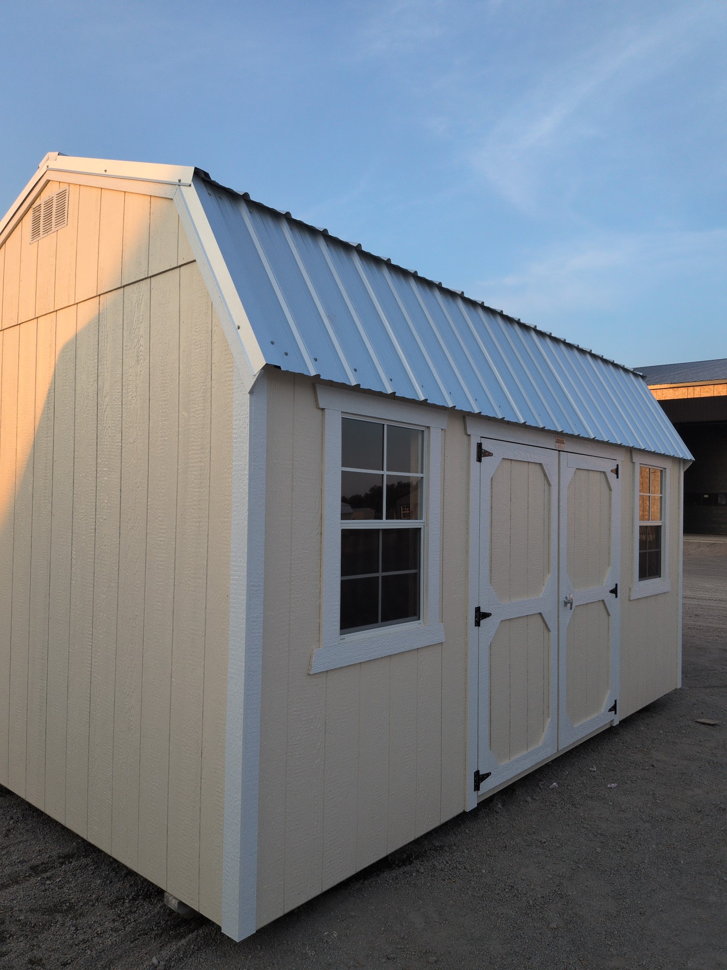 Lofted Barn - 10x16