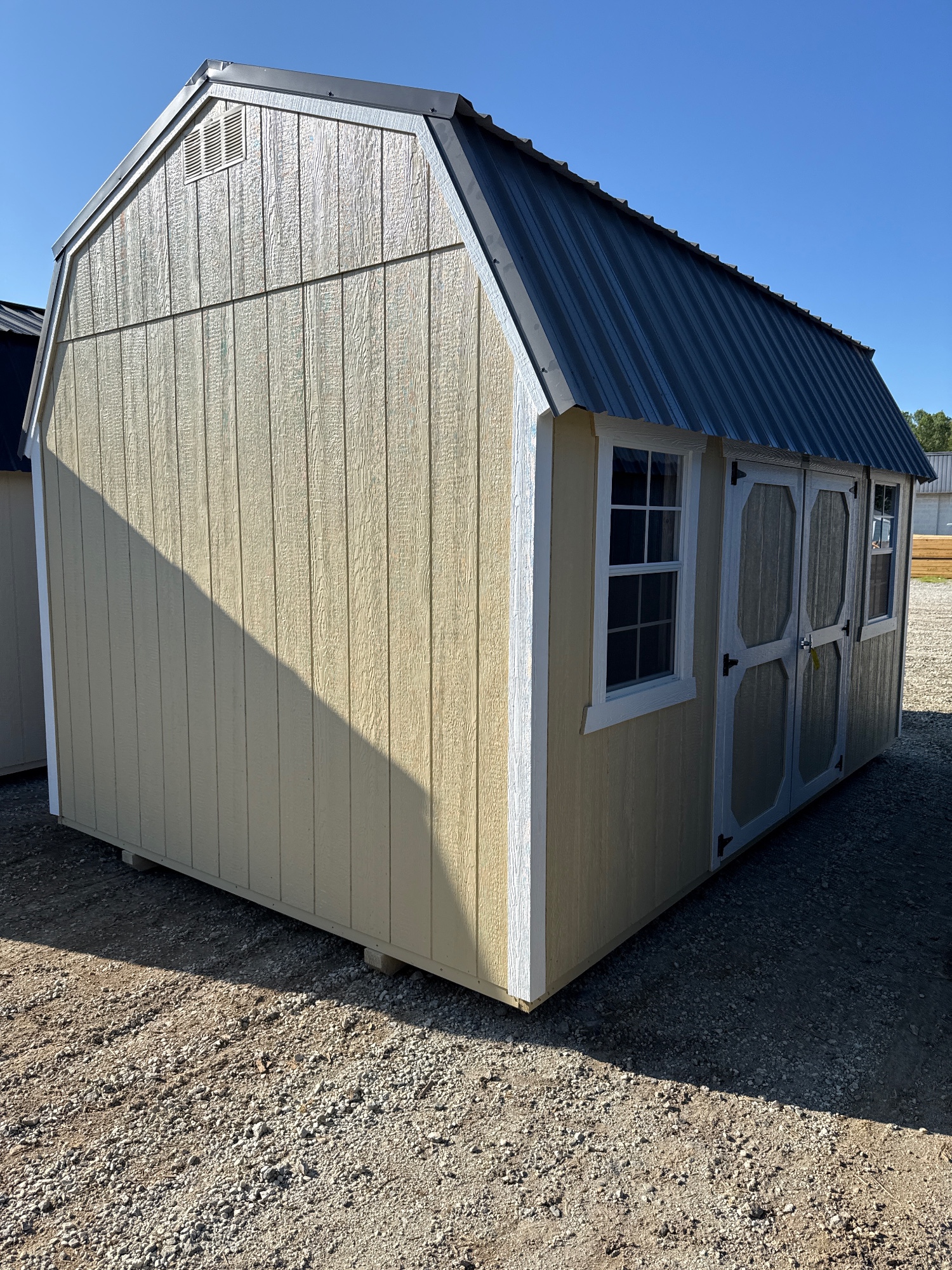 Lofted Barn - 10x16