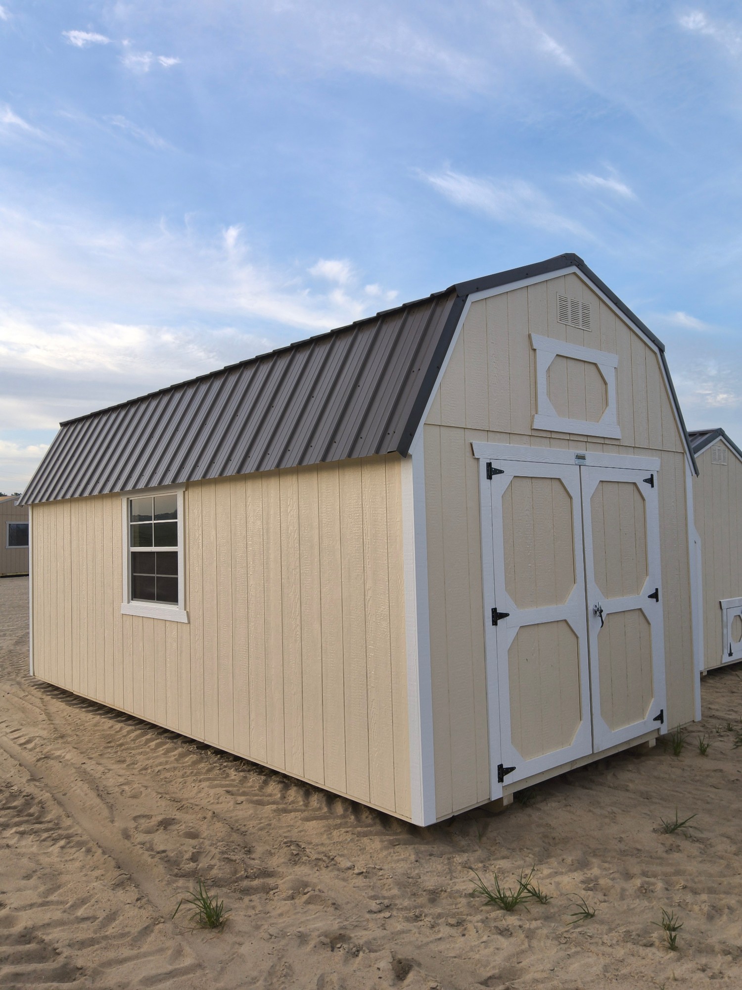 Lofted Barn - 10x20