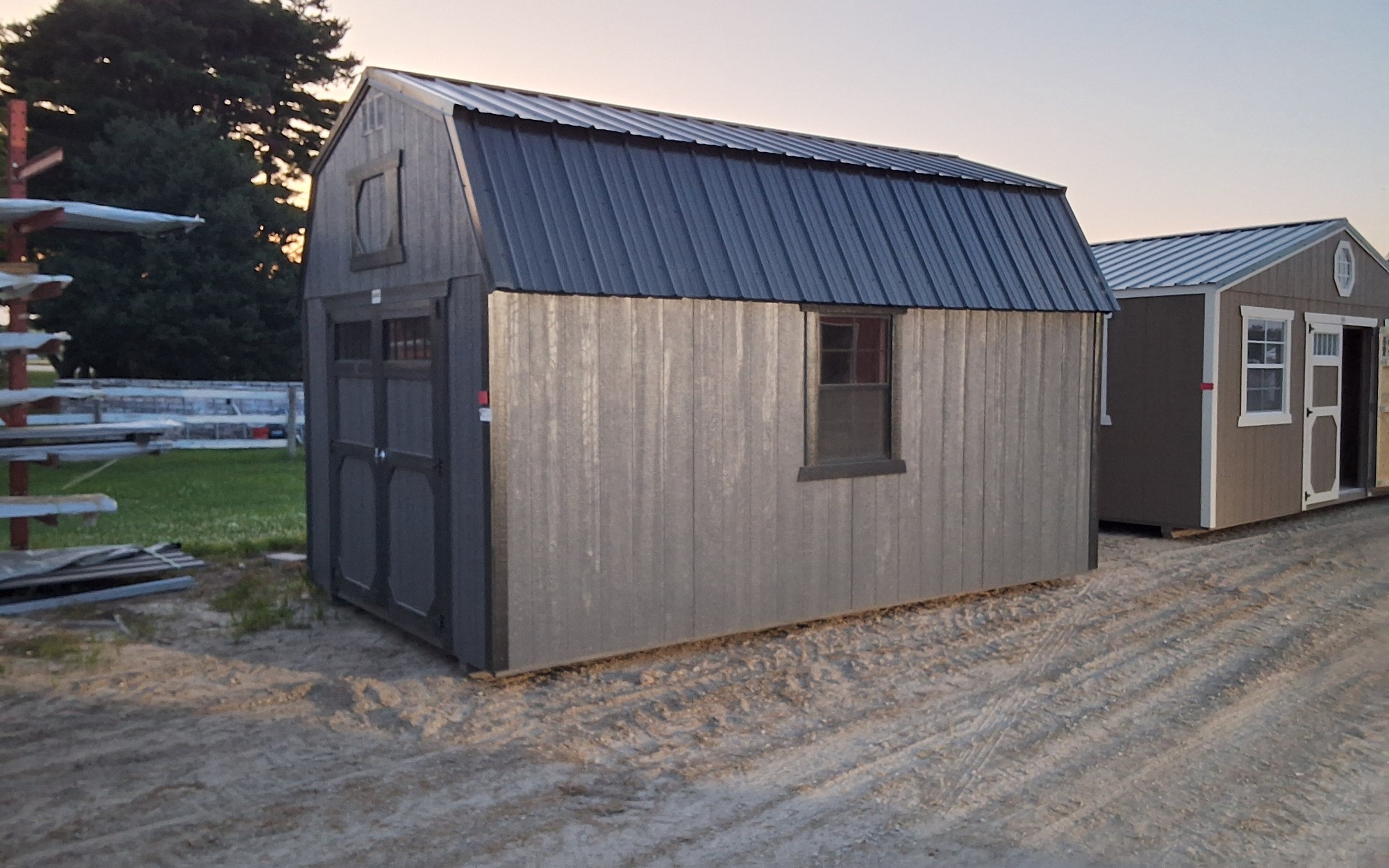 Lofted Barn - 10x16
