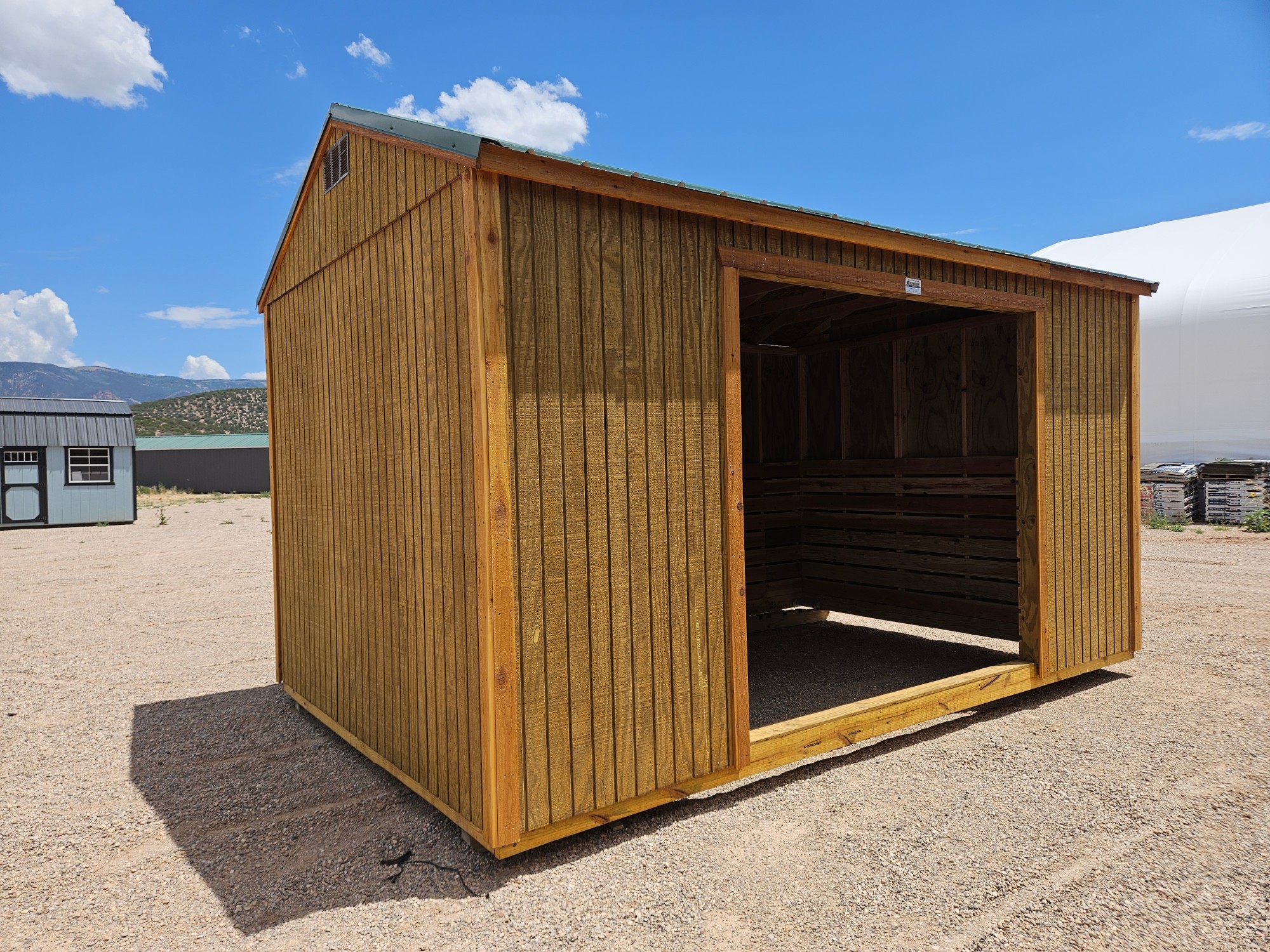 Animal Shelter - 10x16