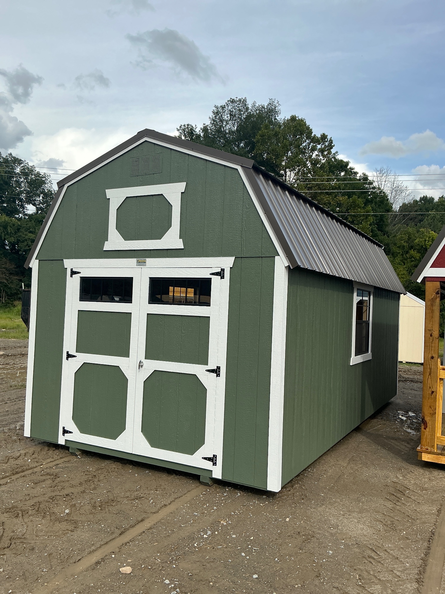 Lofted Barn - 10x20